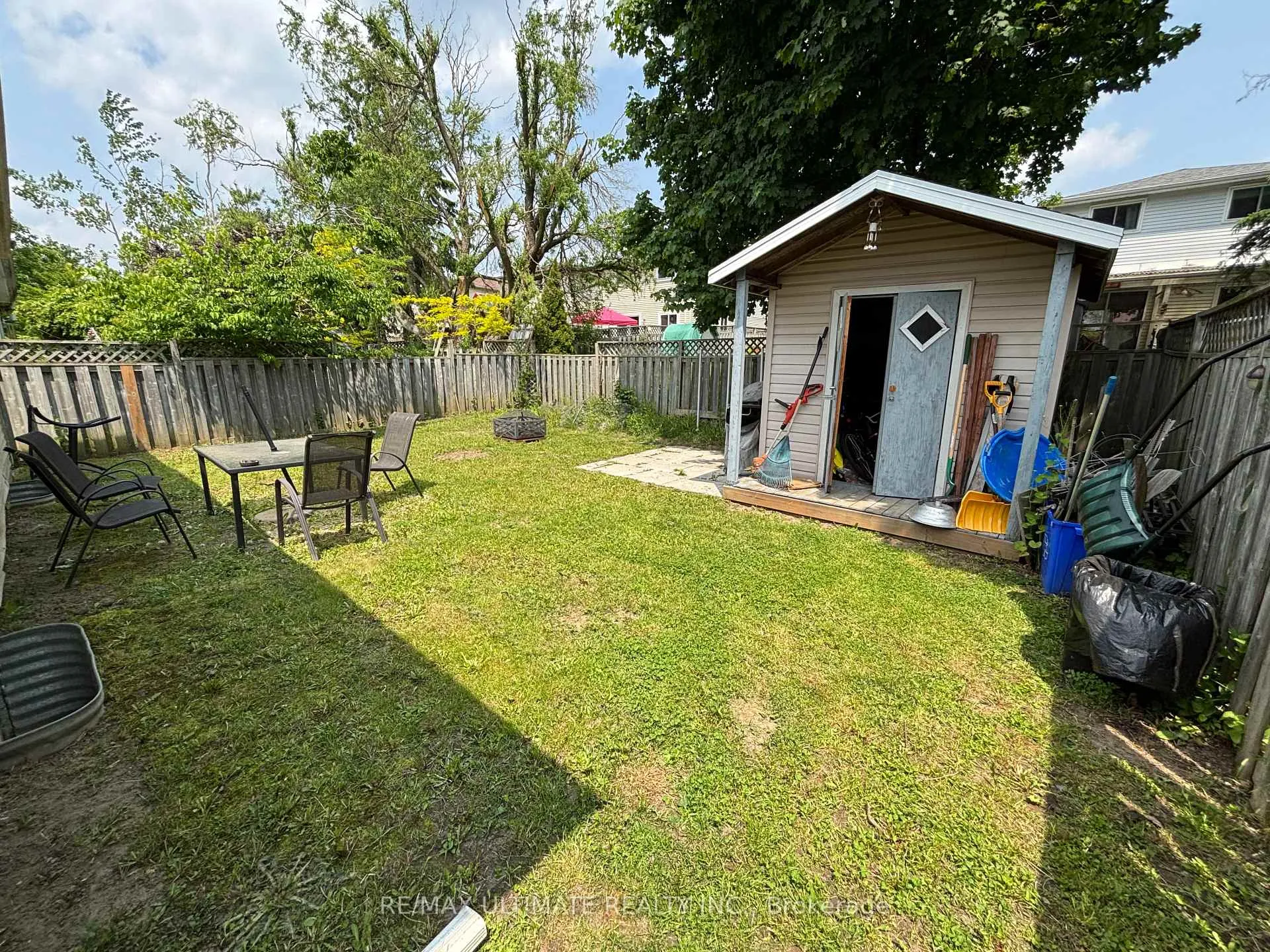Photo 15 of 18 Hickling Trail, Barrie, Grove East — HOMEH