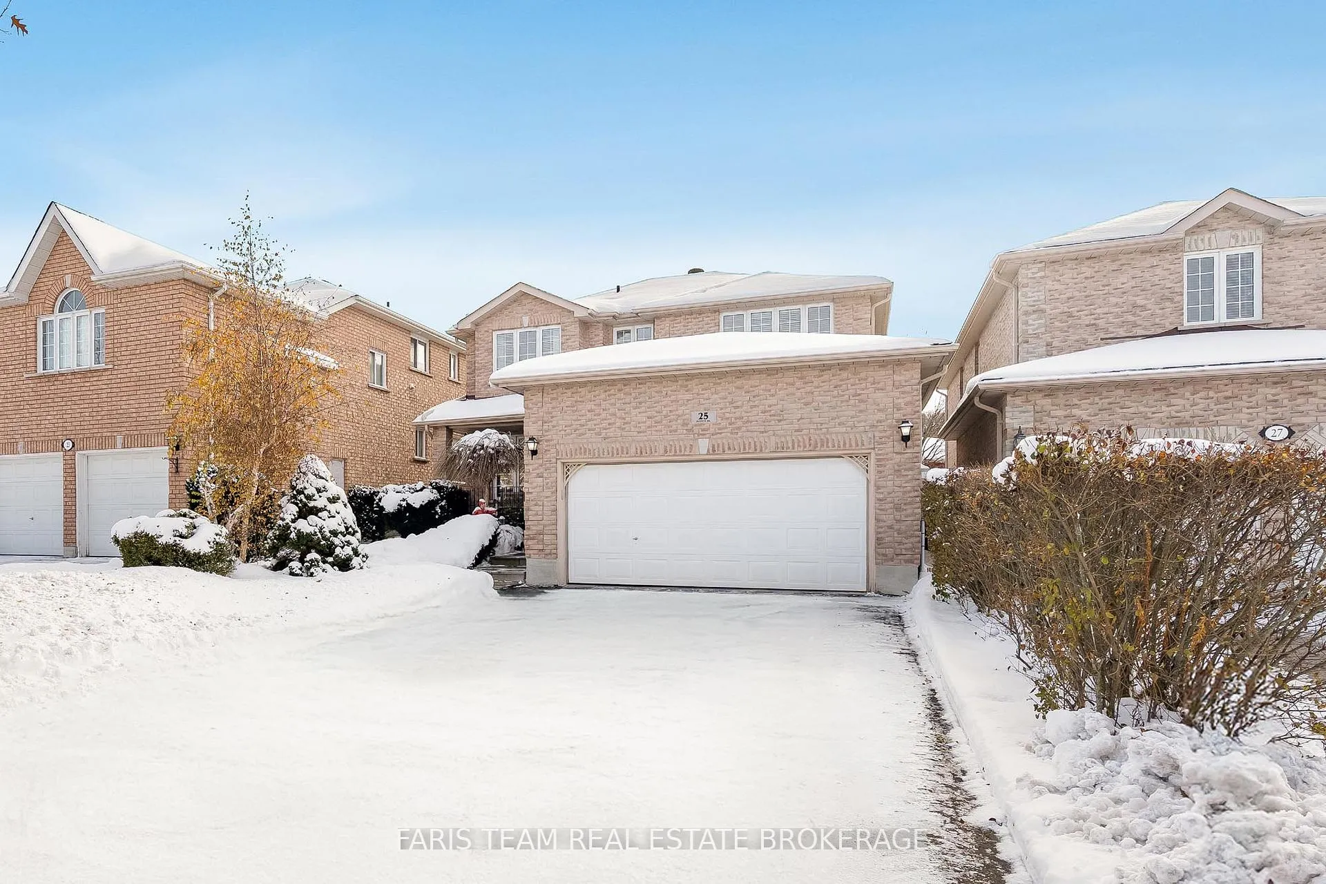 Photo 3 of 25 Dunnett Drive, Barrie, Ardagh — HOMEH