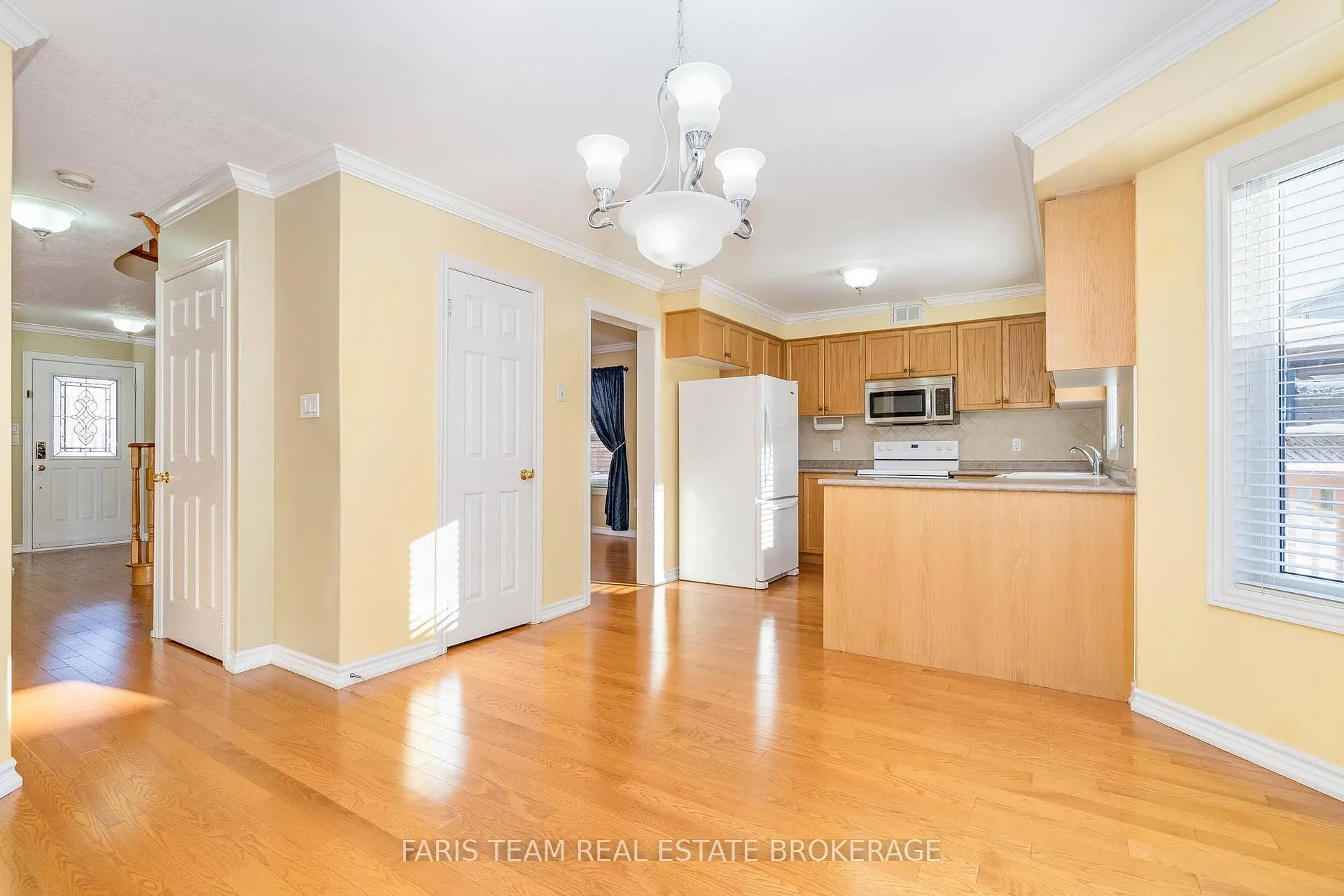 Photo 11 of 25 Dunnett Drive, Barrie, Ardagh — HOMEH