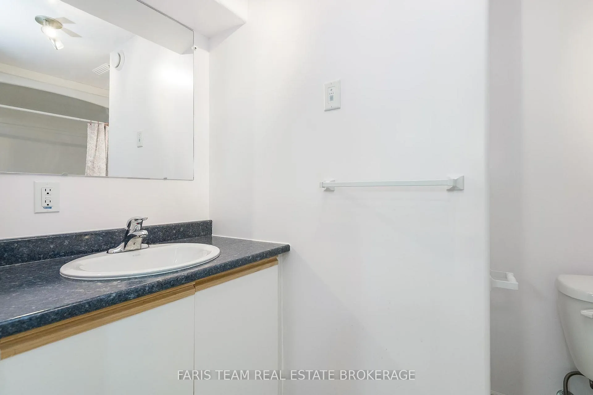 Photo 32 of 25 Dunnett Drive, Barrie, Ardagh — HOMEH