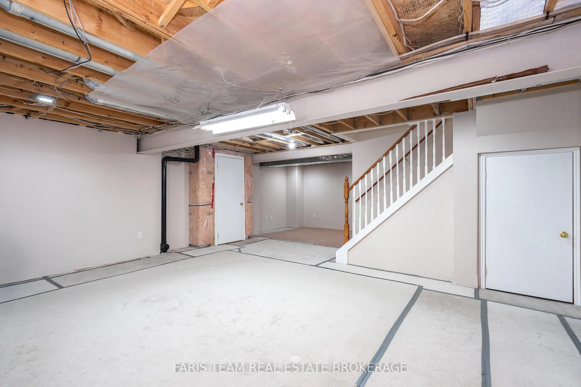 Photo 33 of 25 Dunnett Drive, Barrie, Ardagh — HOMEH