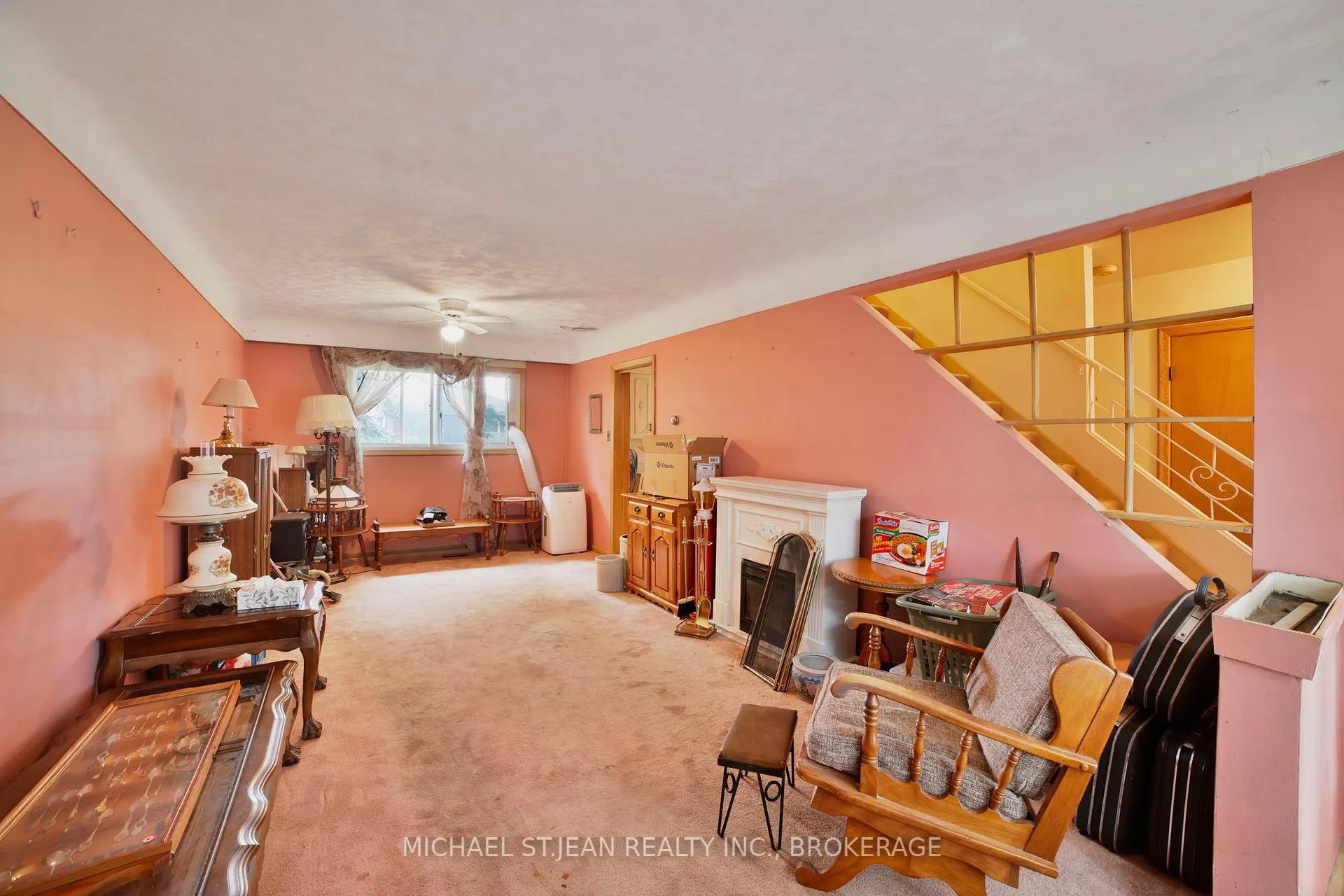 Photo 7 of 46 Hardale Crescent, Hamilton, Huntington — HOMEH