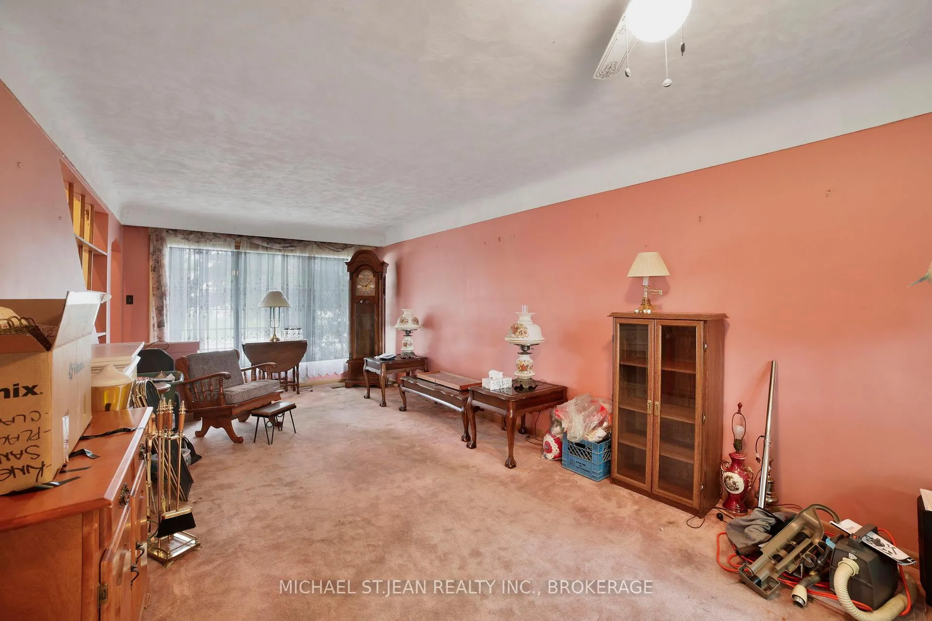 Photo 9 of 46 Hardale Crescent, Hamilton, Huntington — HOMEH