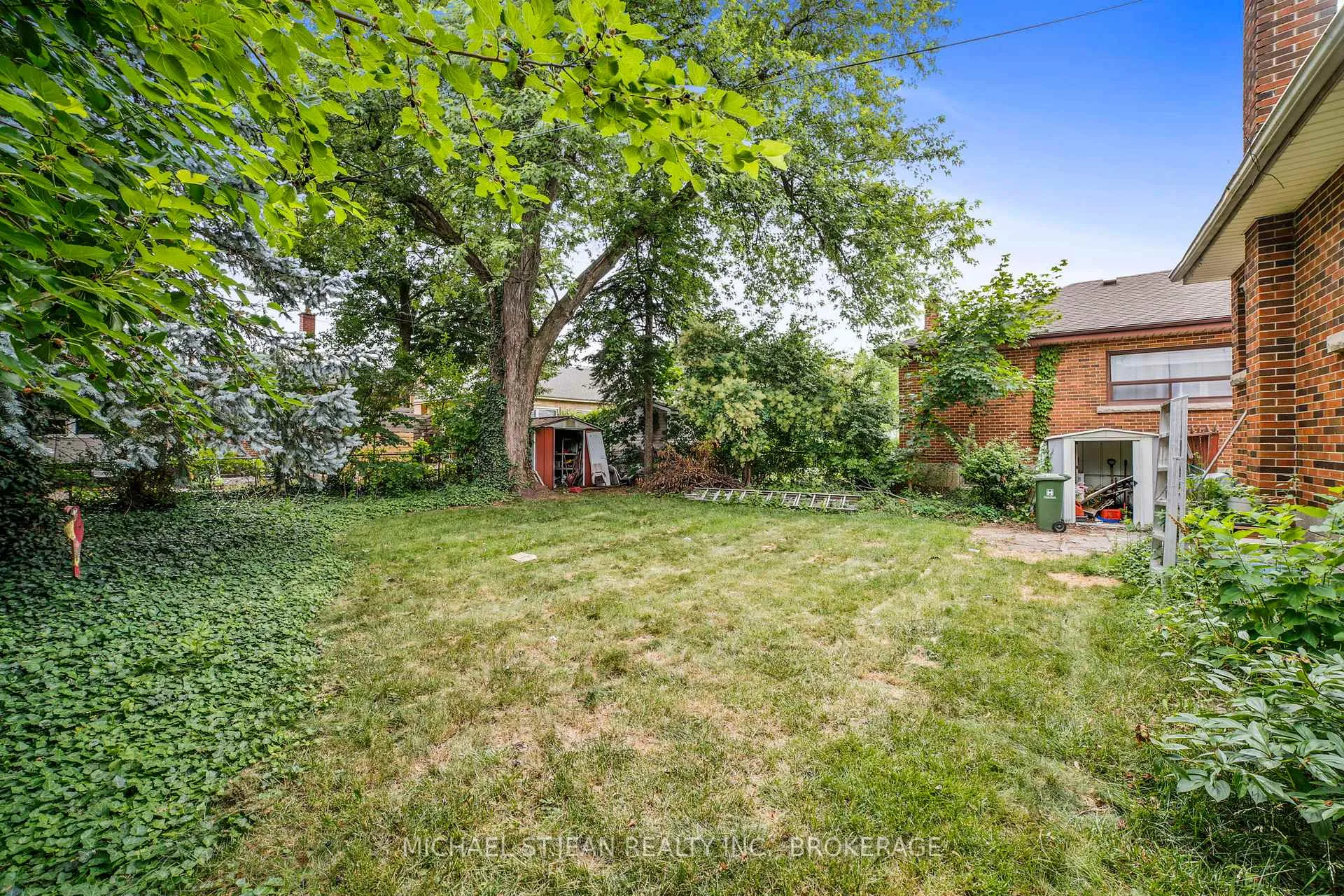 Photo 31 of 46 Hardale Crescent, Hamilton, Huntington — HOMEH