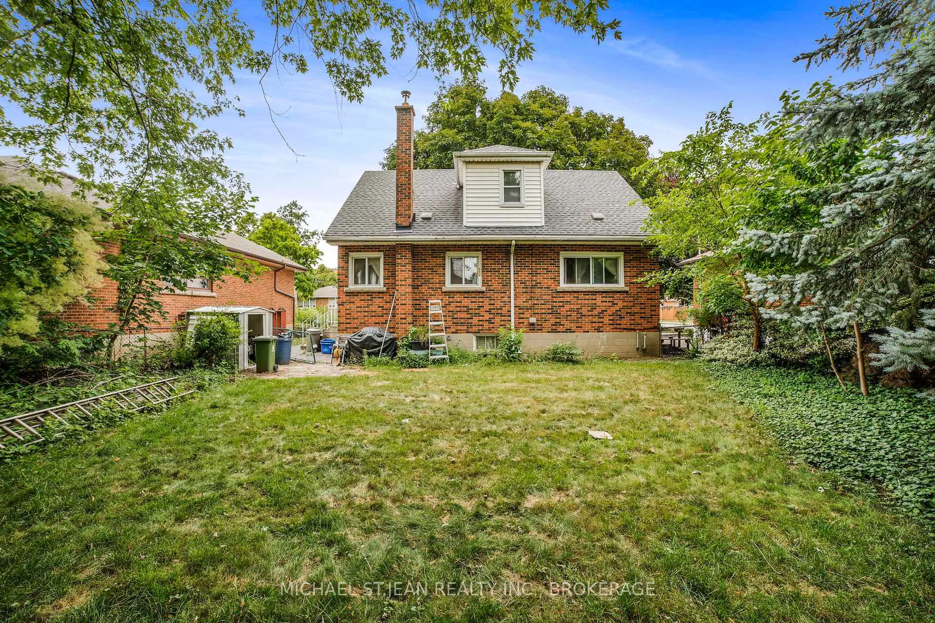 Photo 34 of 46 Hardale Crescent, Hamilton, Huntington — HOMEH