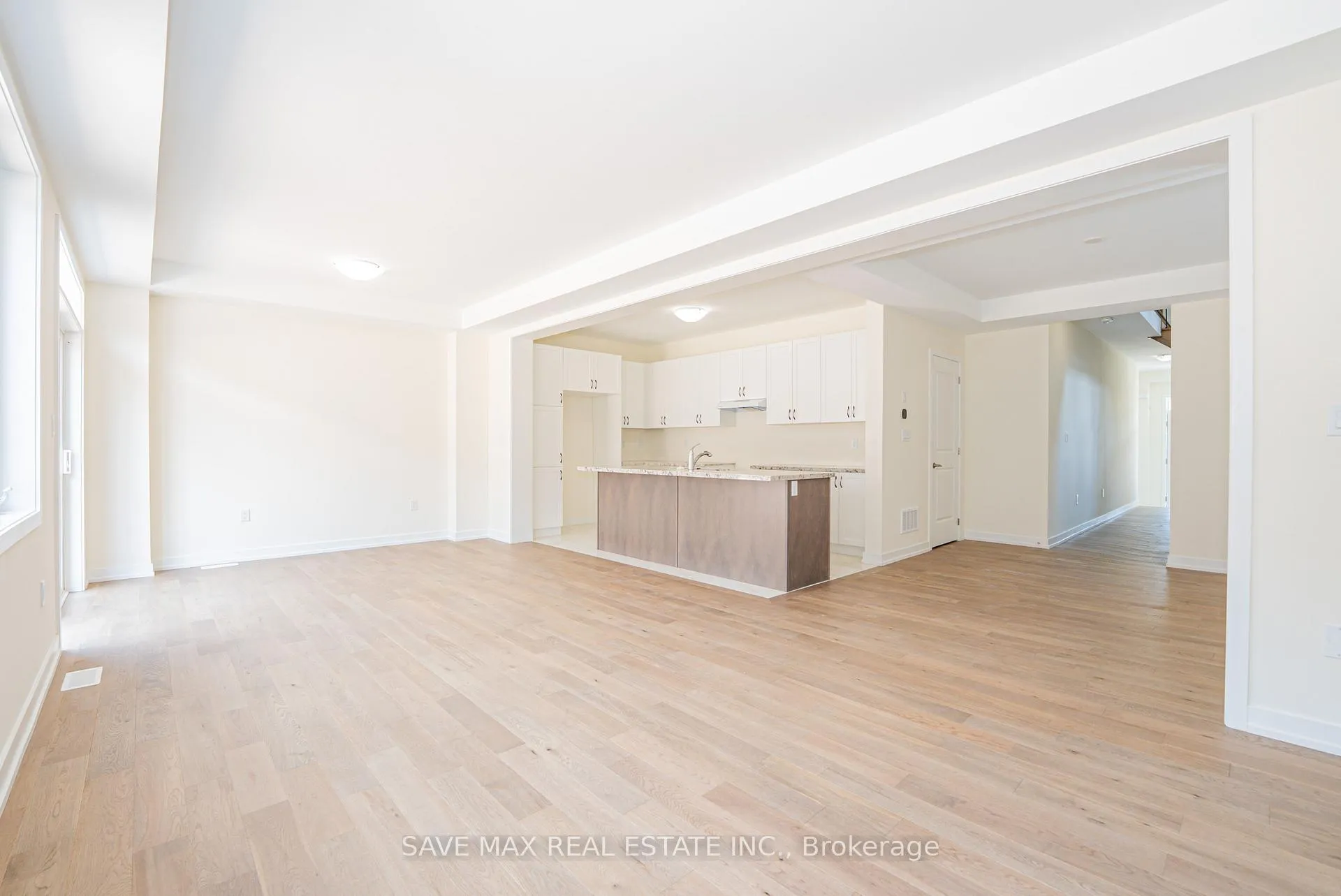 Photo 8 of 25 Stanley Leitch Drive N, Erin — HOMEH