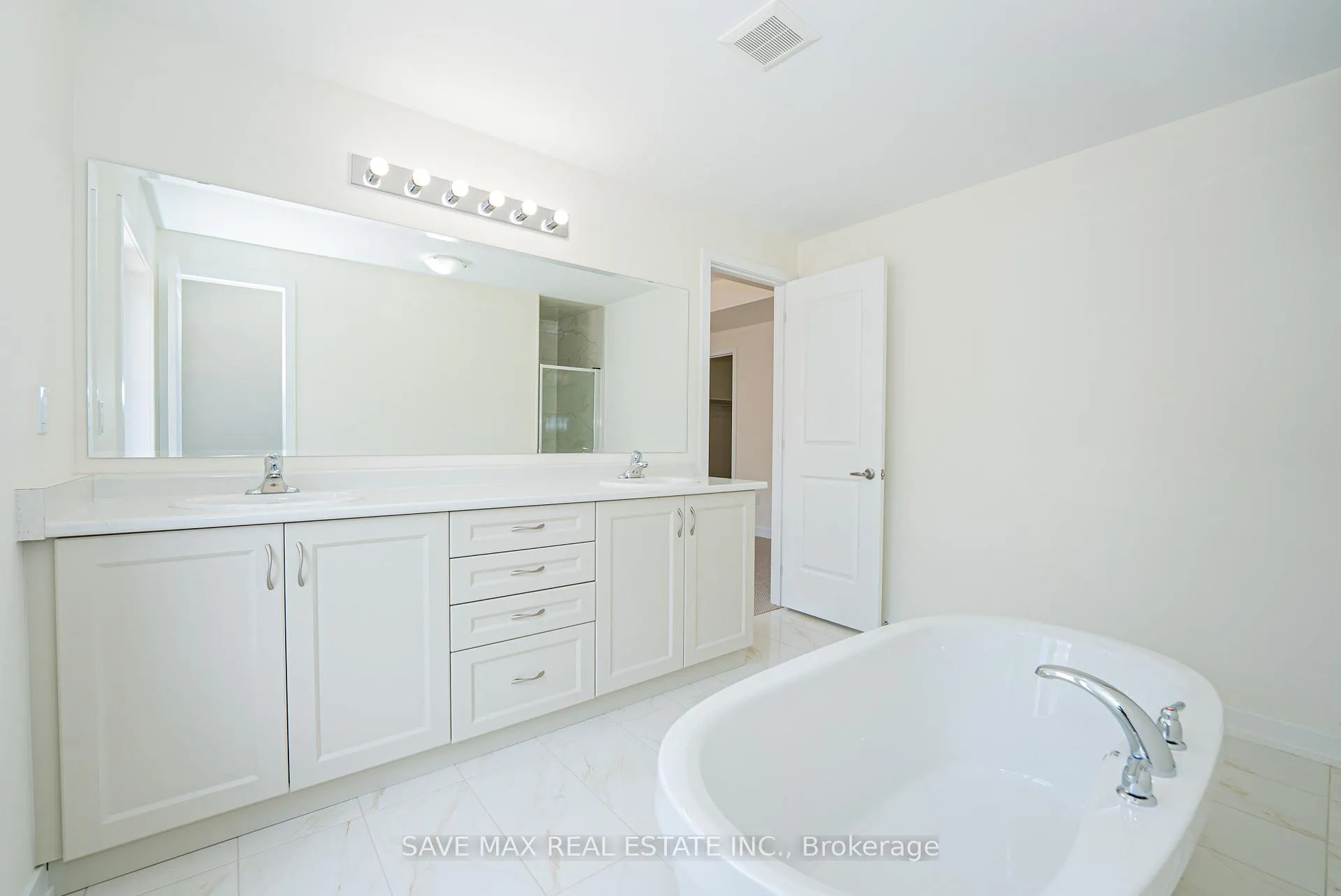 Photo 13 of 25 Stanley Leitch Drive N, Erin — HOMEH