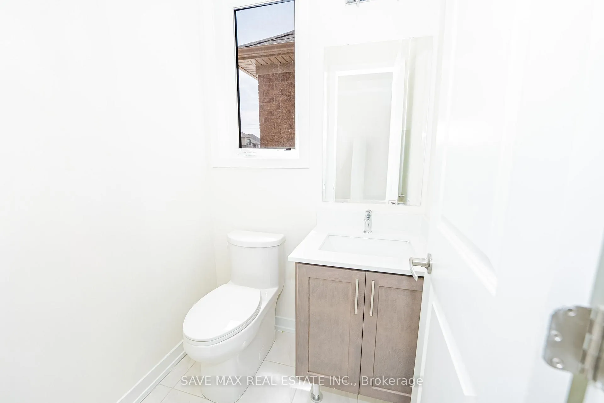 Photo 17 of 25 Stanley Leitch Drive N, Erin — HOMEH