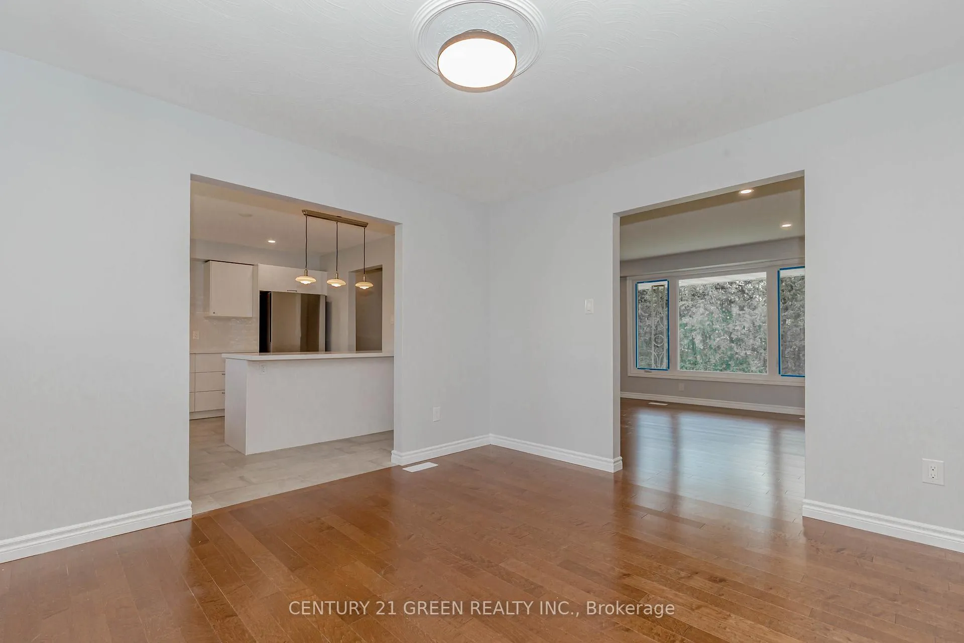 Photo 5 of 1691 Glancaster Road, Hamilton, Mount Hope — HOMEH