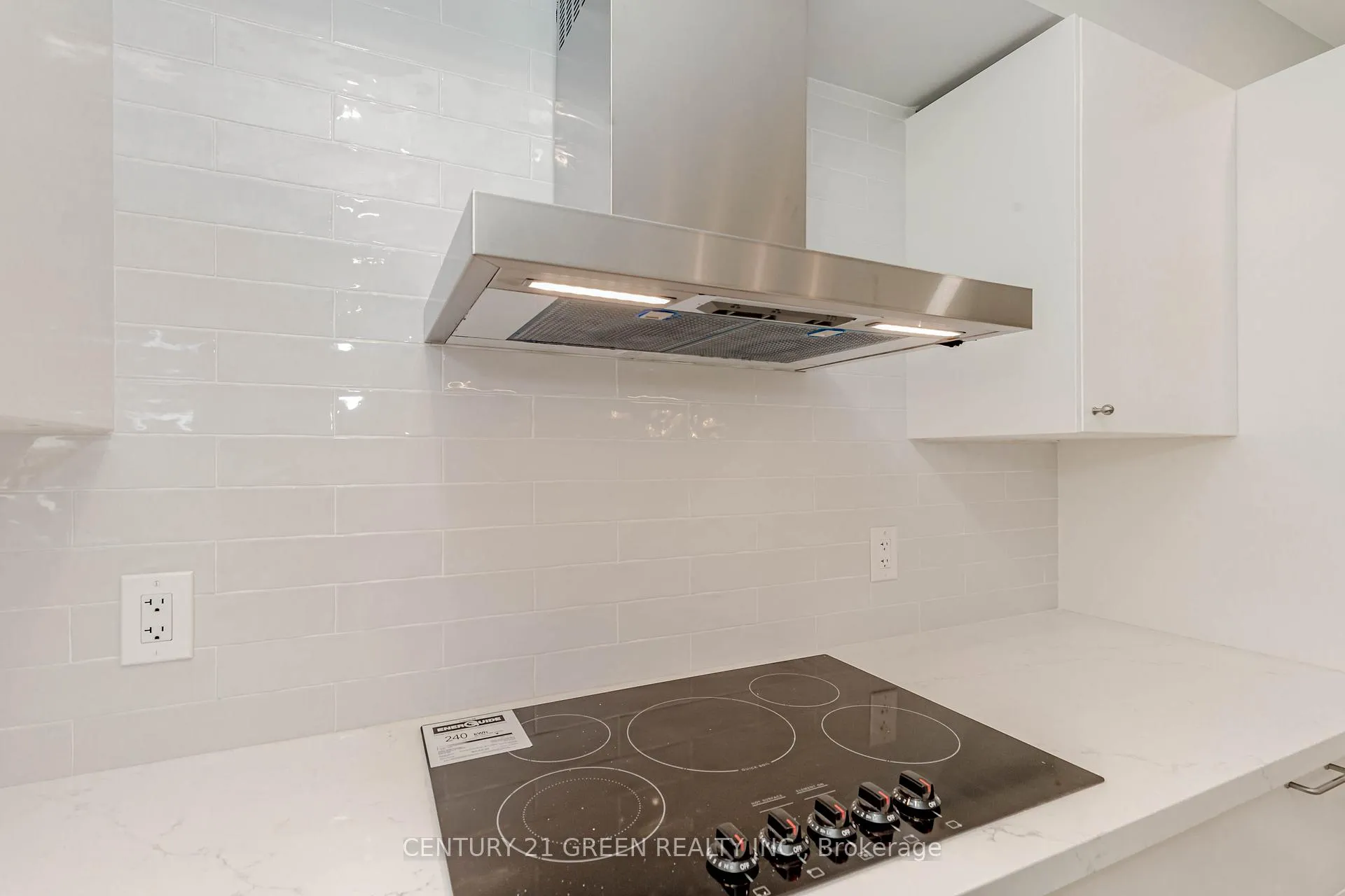 Photo 6 of 1691 Glancaster Road, Hamilton, Mount Hope — HOMEH