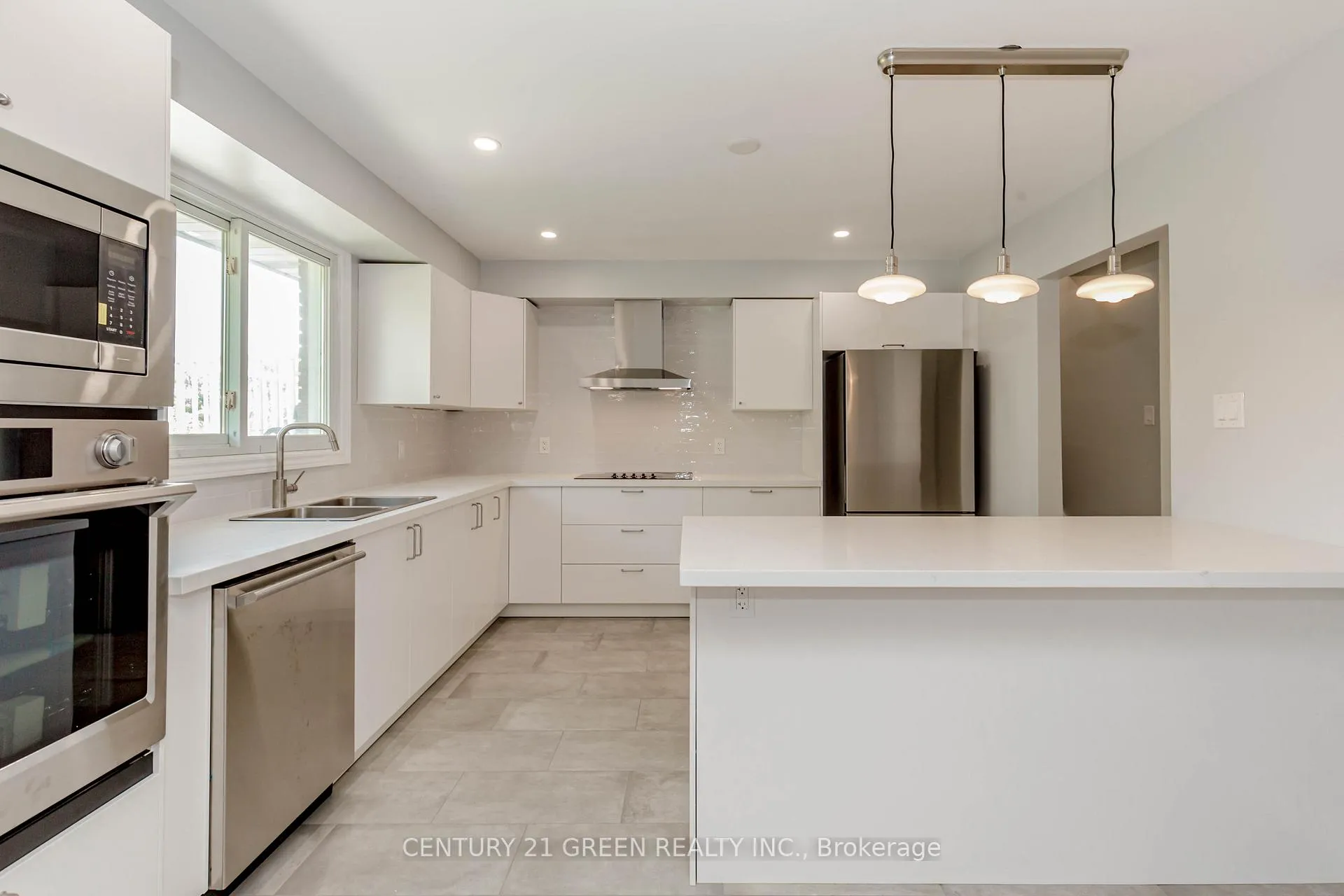 Photo 9 of 1691 Glancaster Road, Hamilton, Mount Hope — HOMEH