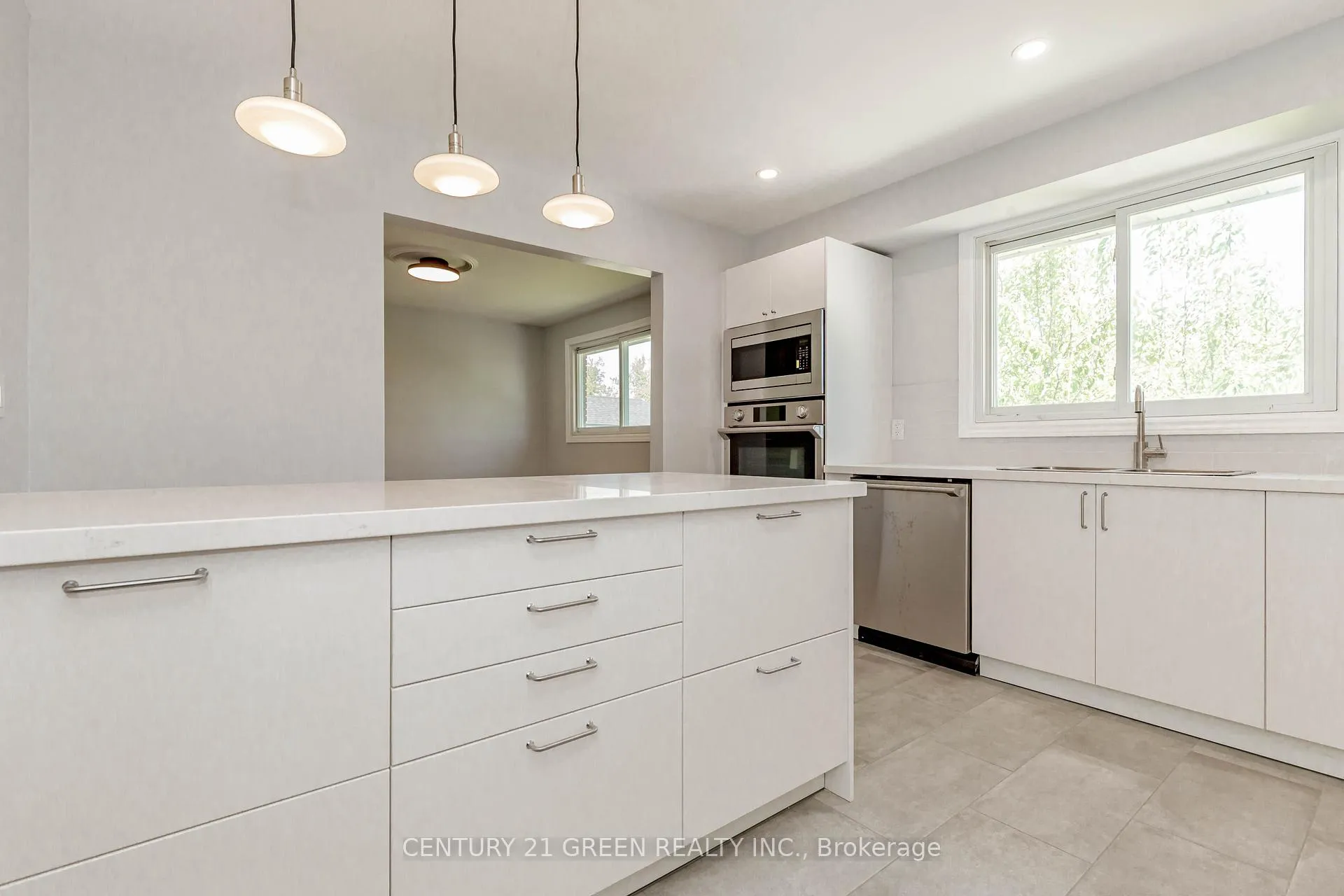 Photo 10 of 1691 Glancaster Road, Hamilton, Mount Hope — HOMEH
