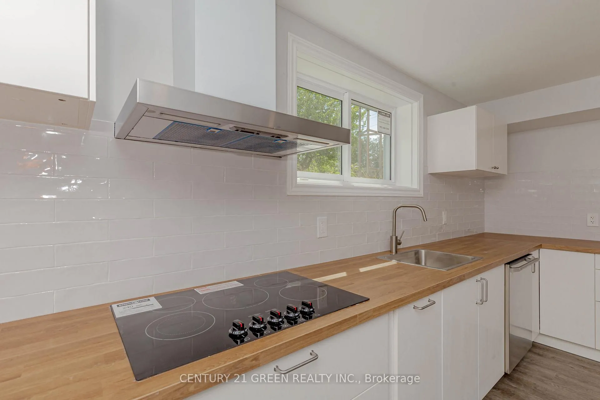 Photo 23 of 1691 Glancaster Road, Hamilton, Mount Hope — HOMEH