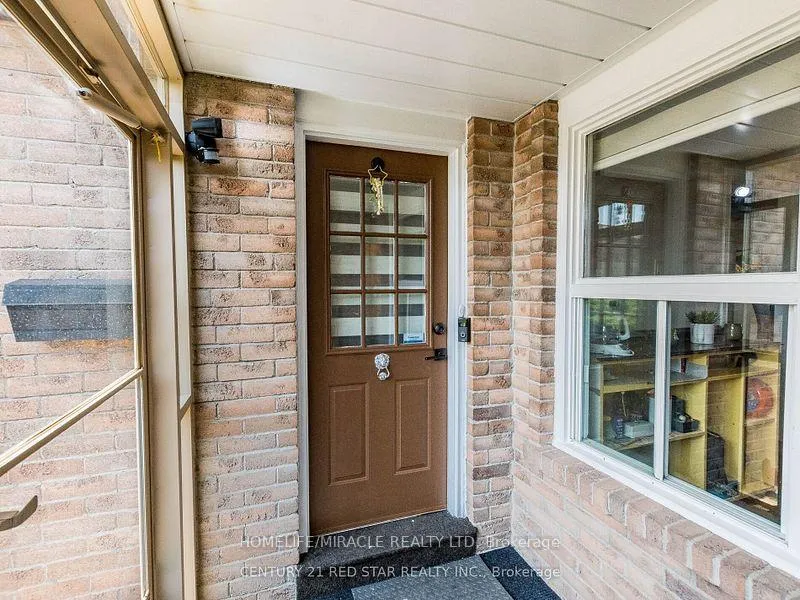 Photo 26 of 35 Jay Street, Brampton, Heart Lake West — HOMEH