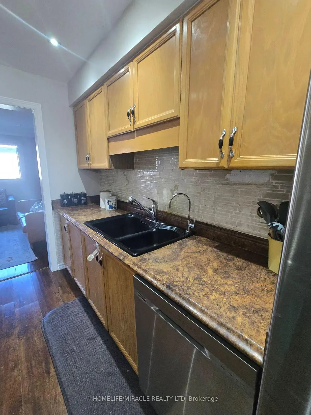 Photo 96 of 35 Jay Street, Brampton, Heart Lake West — HOMEH