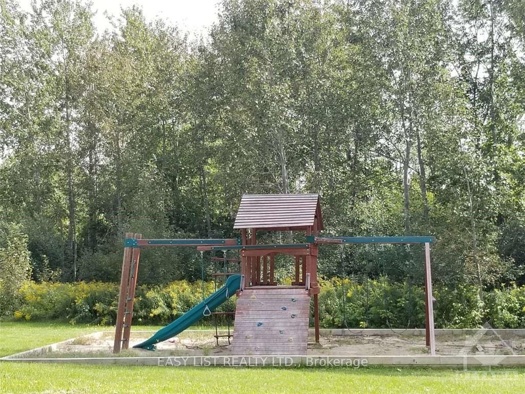 Photo 6 of 151 Gentry Road, Ottawa, Huntley Ward (South West) — HOMEH
