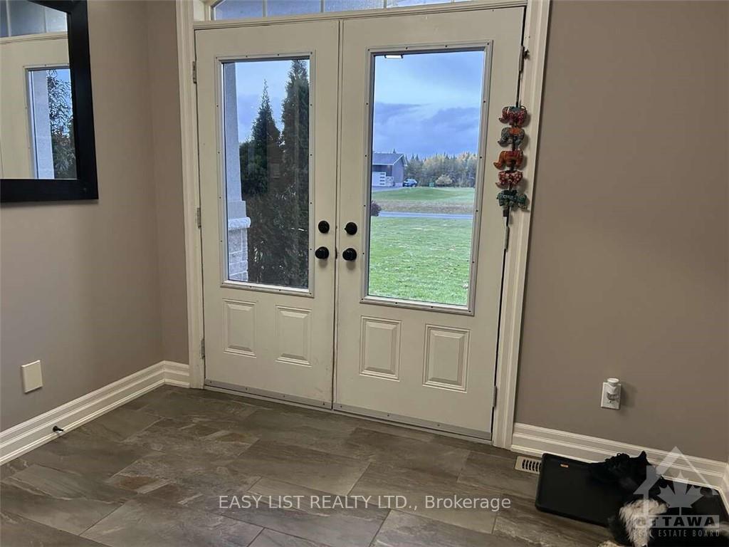 Photo 7 of 151 Gentry Road, Ottawa, Huntley Ward (South West) — HOMEH