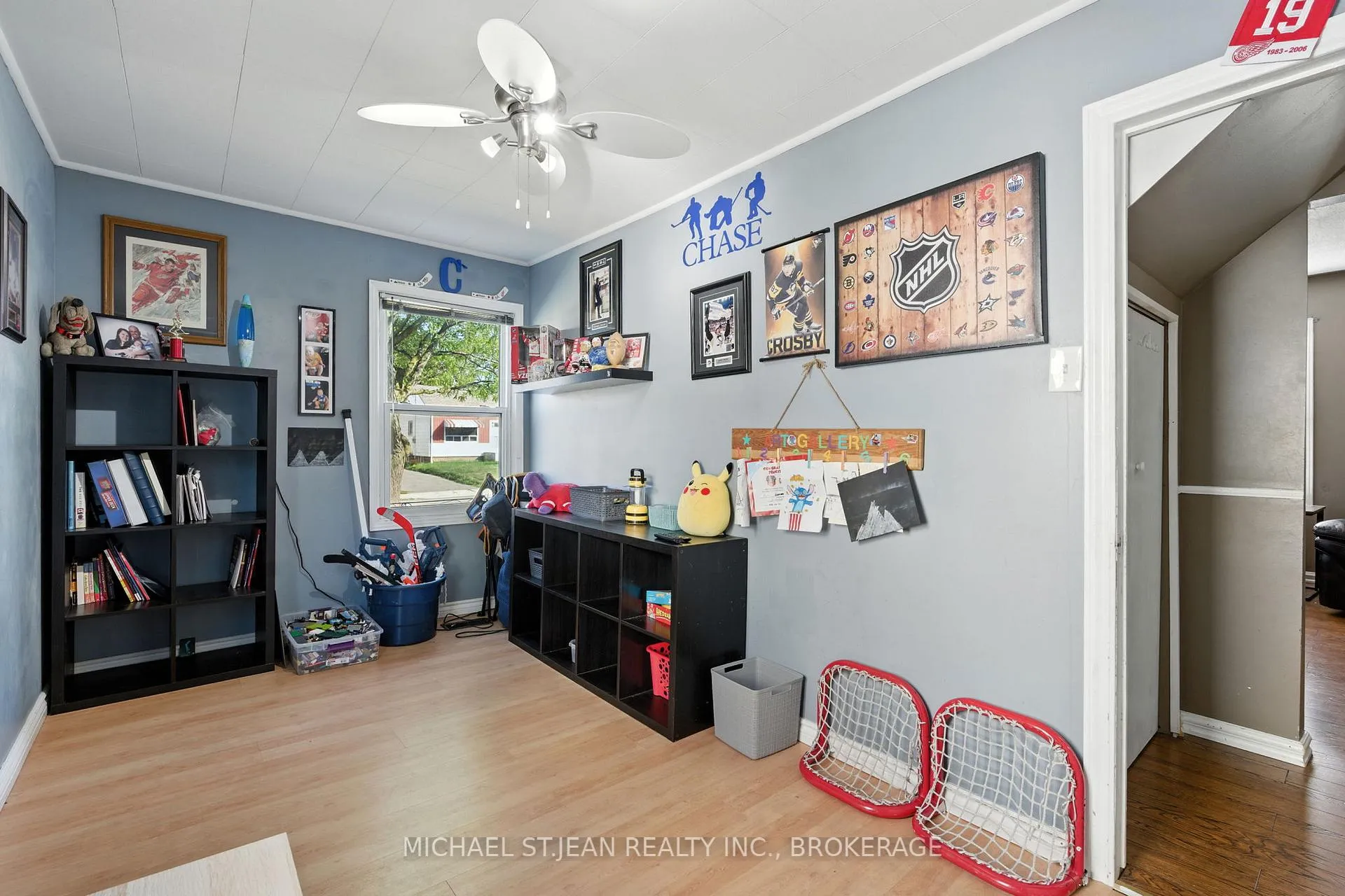 Photo 26 of 347 Weir Street N, Hamilton, Homeside — HOMEH