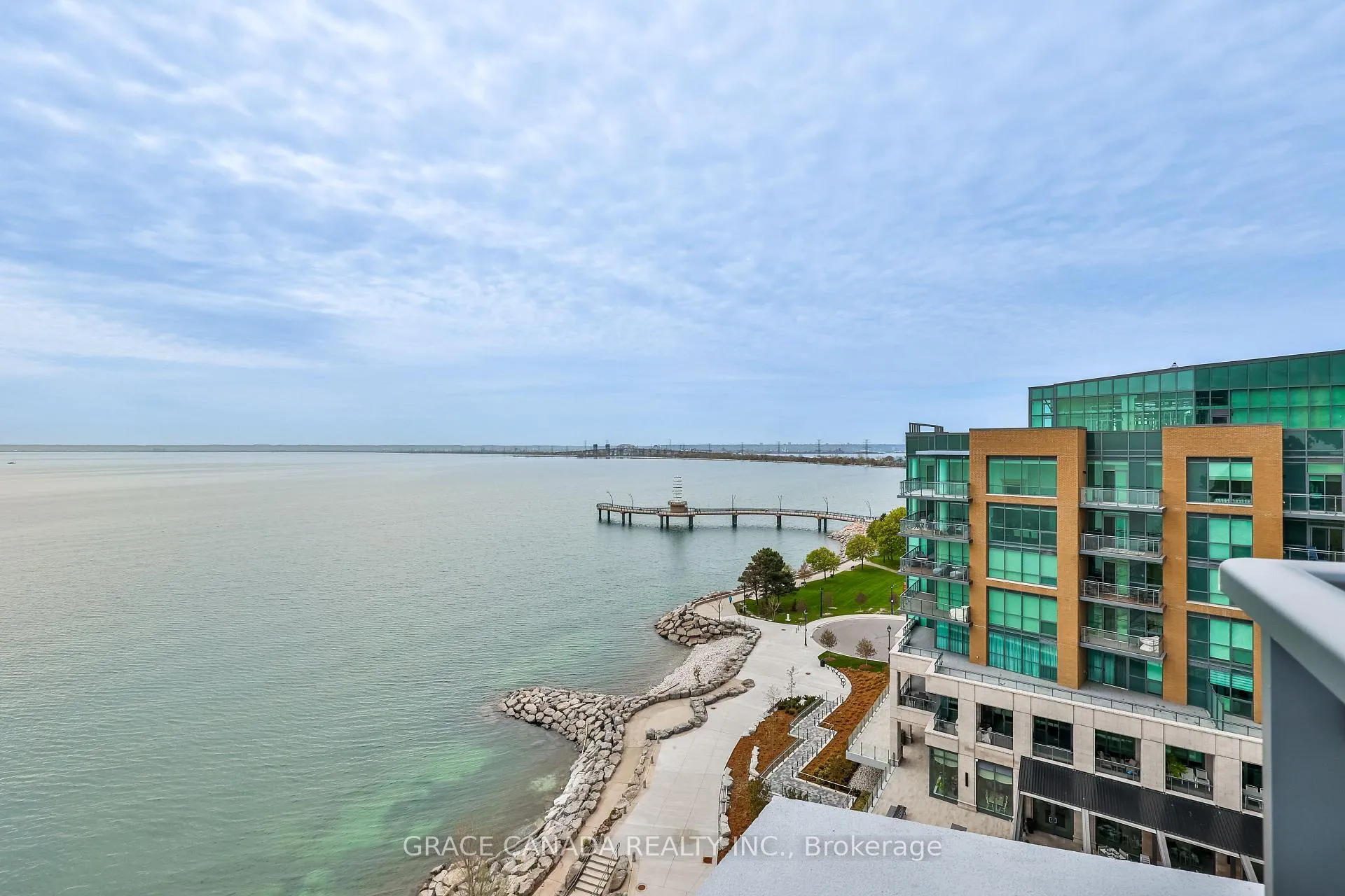 Photo 6 of Unit 704, 2060 Lakeshore Road, Burlington, Brant — HOMEH
