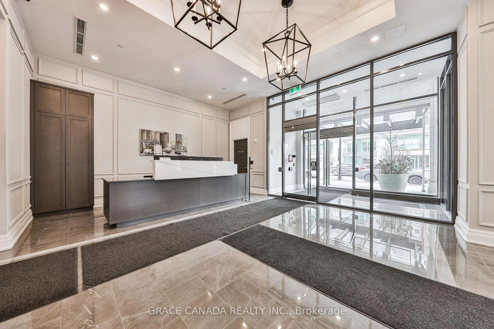 Photo 7 of Unit 704, 2060 Lakeshore Road, Burlington, Brant — HOMEH