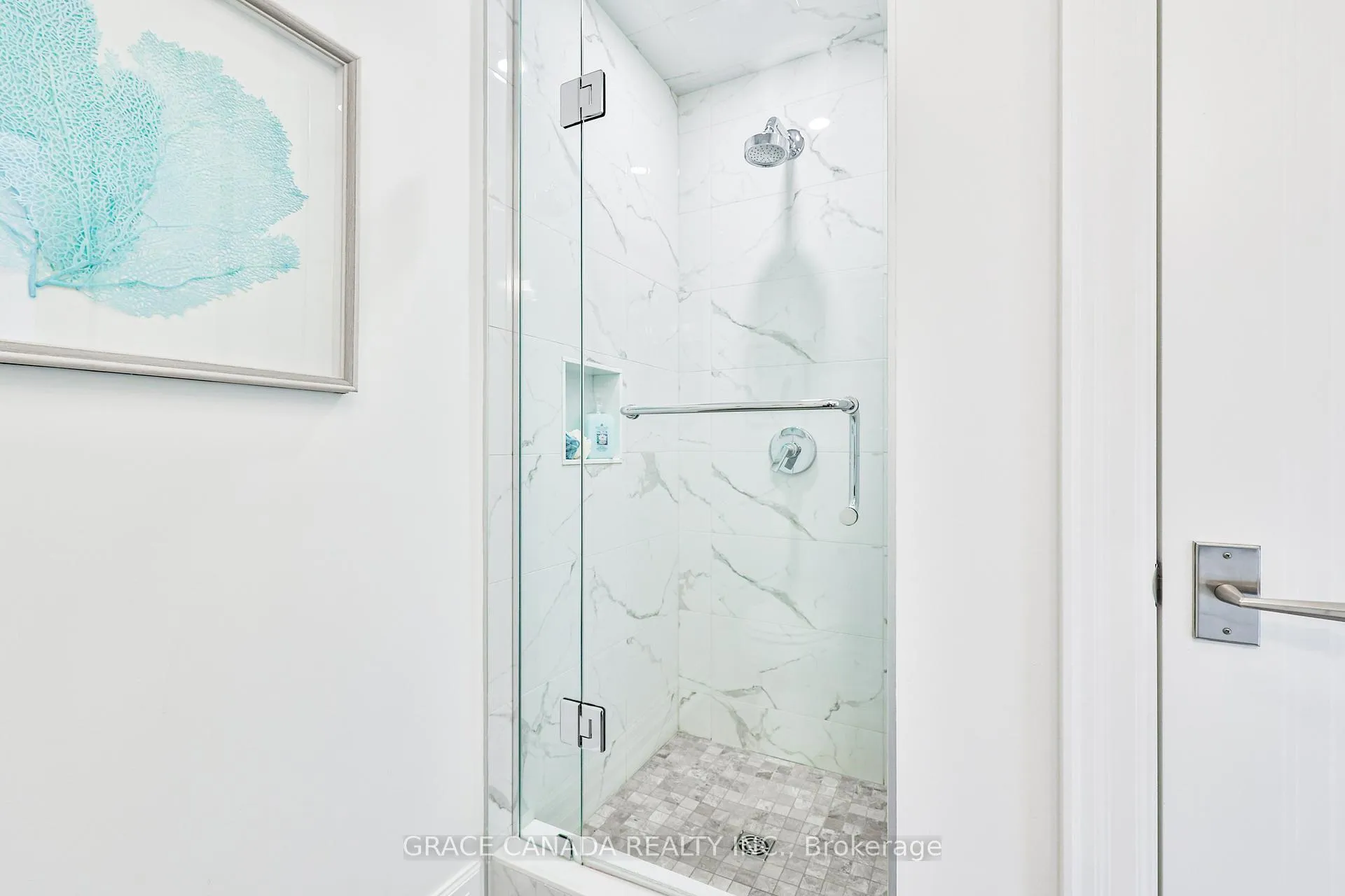 Photo 18 of Unit 704, 2060 Lakeshore Road, Burlington, Brant — HOMEH