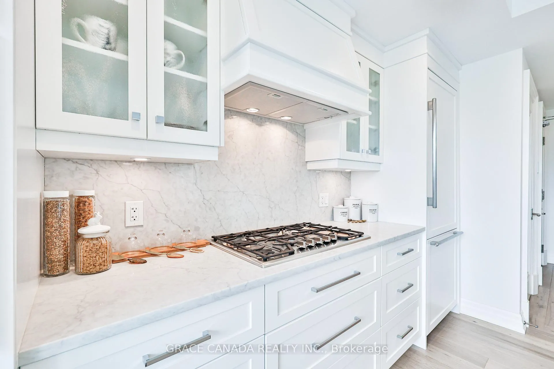 Photo 21 of Unit 704, 2060 Lakeshore Road, Burlington, Brant — HOMEH