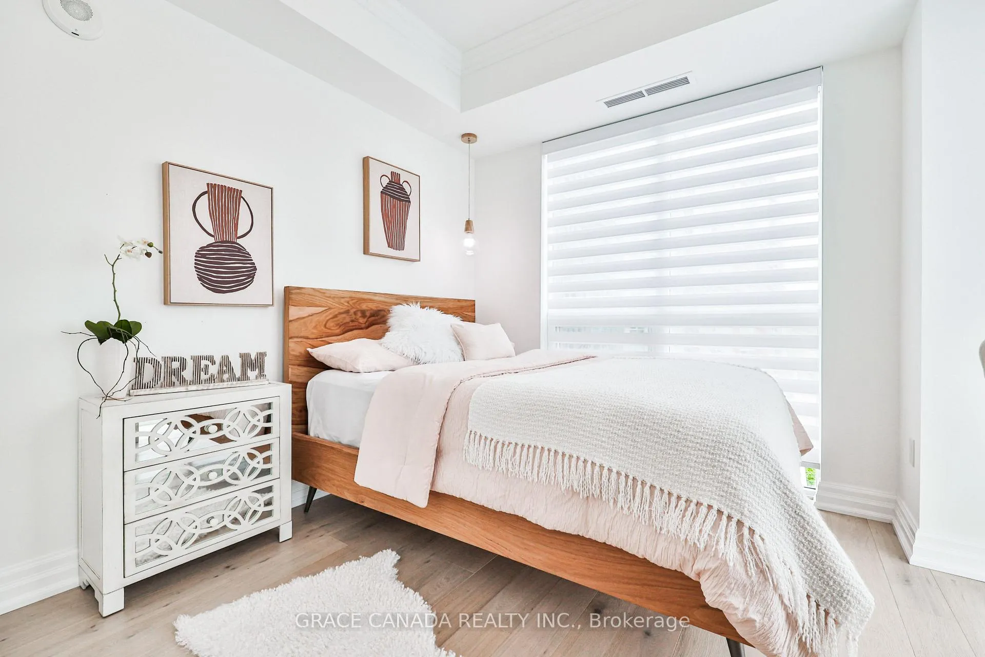 Photo 31 of Unit 704, 2060 Lakeshore Road, Burlington, Brant — HOMEH