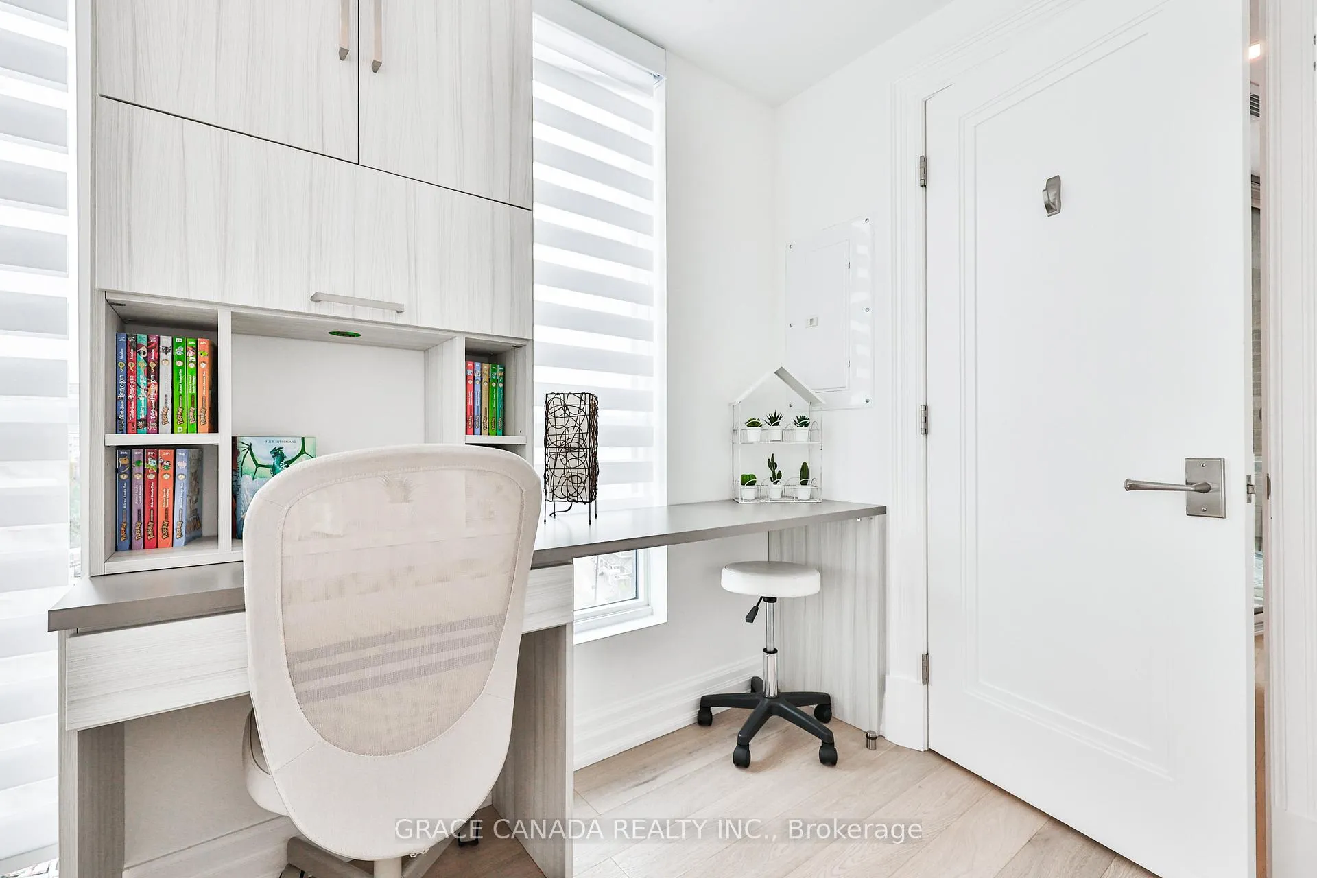 Photo 32 of Unit 704, 2060 Lakeshore Road, Burlington, Brant — HOMEH