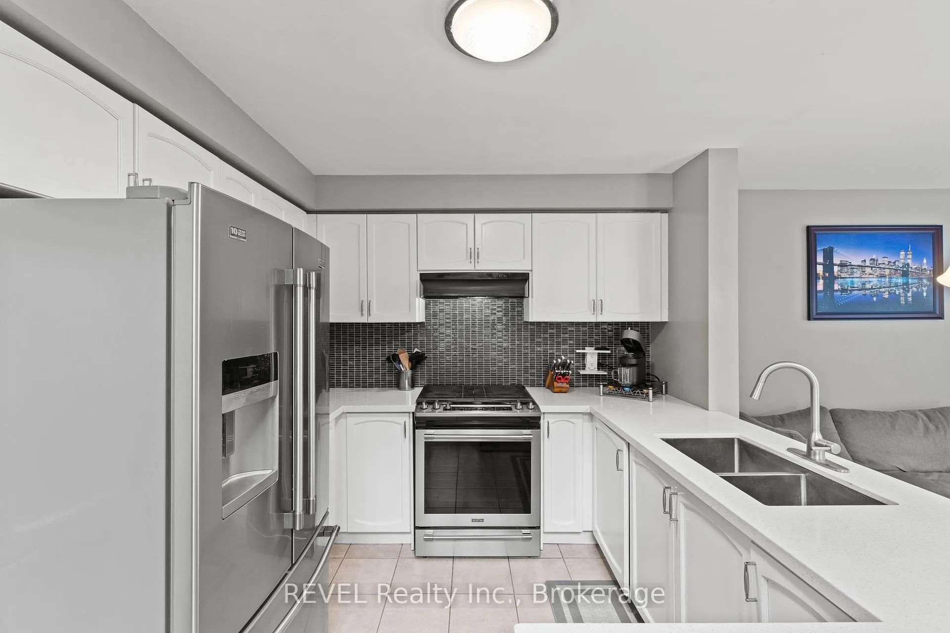 Photo 7 of 59 Segwun Road, Hamilton, Waterdown — HOMEH