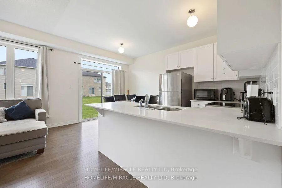 Photo 4 of 479 Black Cherry Crescent, Shelburne — HOMEH