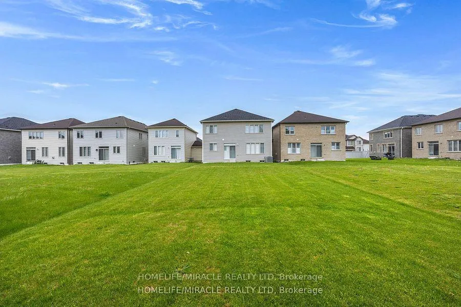 Photo 32 of 479 Black Cherry Crescent, Shelburne — HOMEH