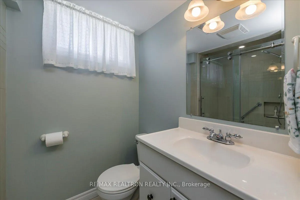 Photo 16 of 1001 Howard Street, Midland — HOMEH
