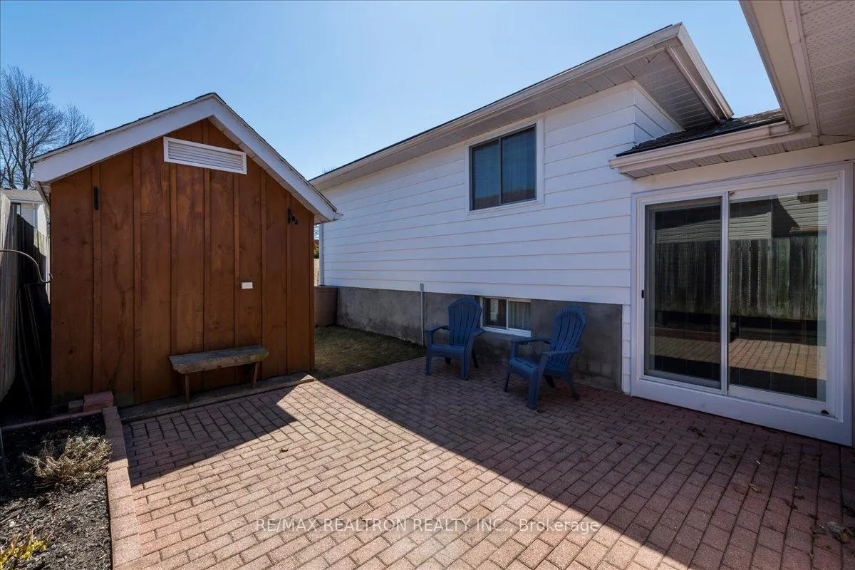 Photo 20 of 1001 Howard Street, Midland — HOMEH