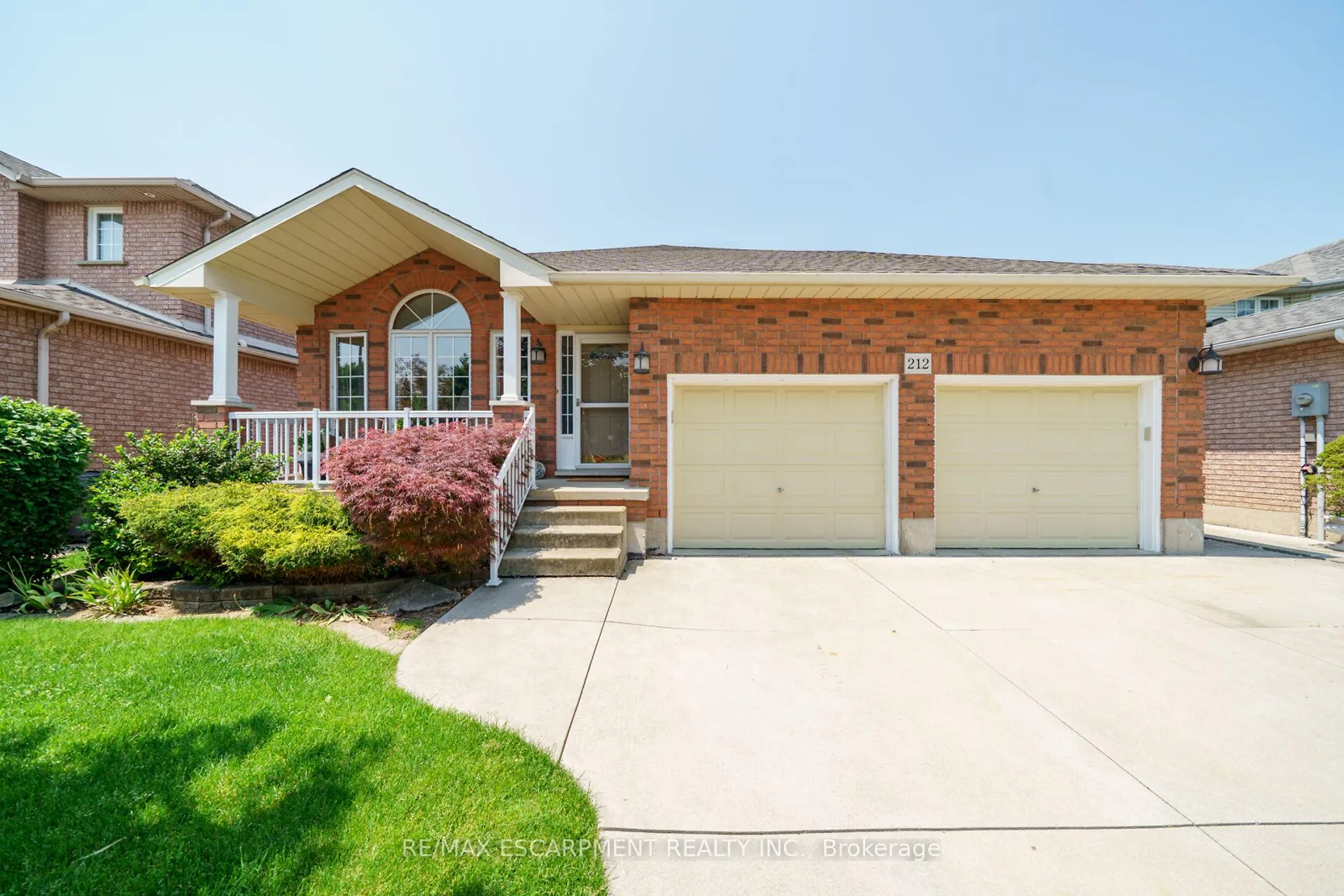 Photo 1 of 212 Alderlea Avenue, Hamilton, Allison — HOMEH
