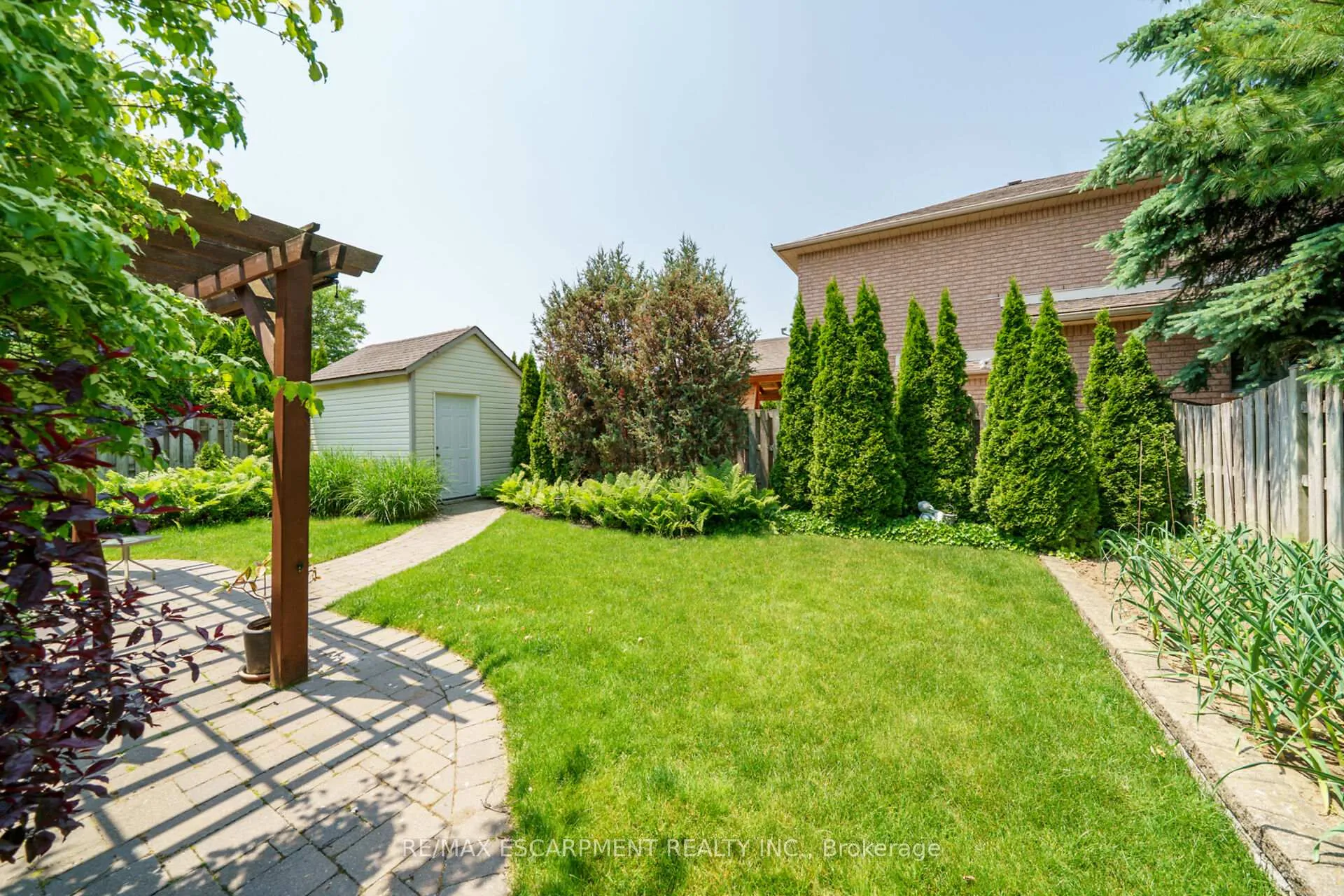 Photo 36 of 212 Alderlea Avenue, Hamilton, Allison — HOMEH