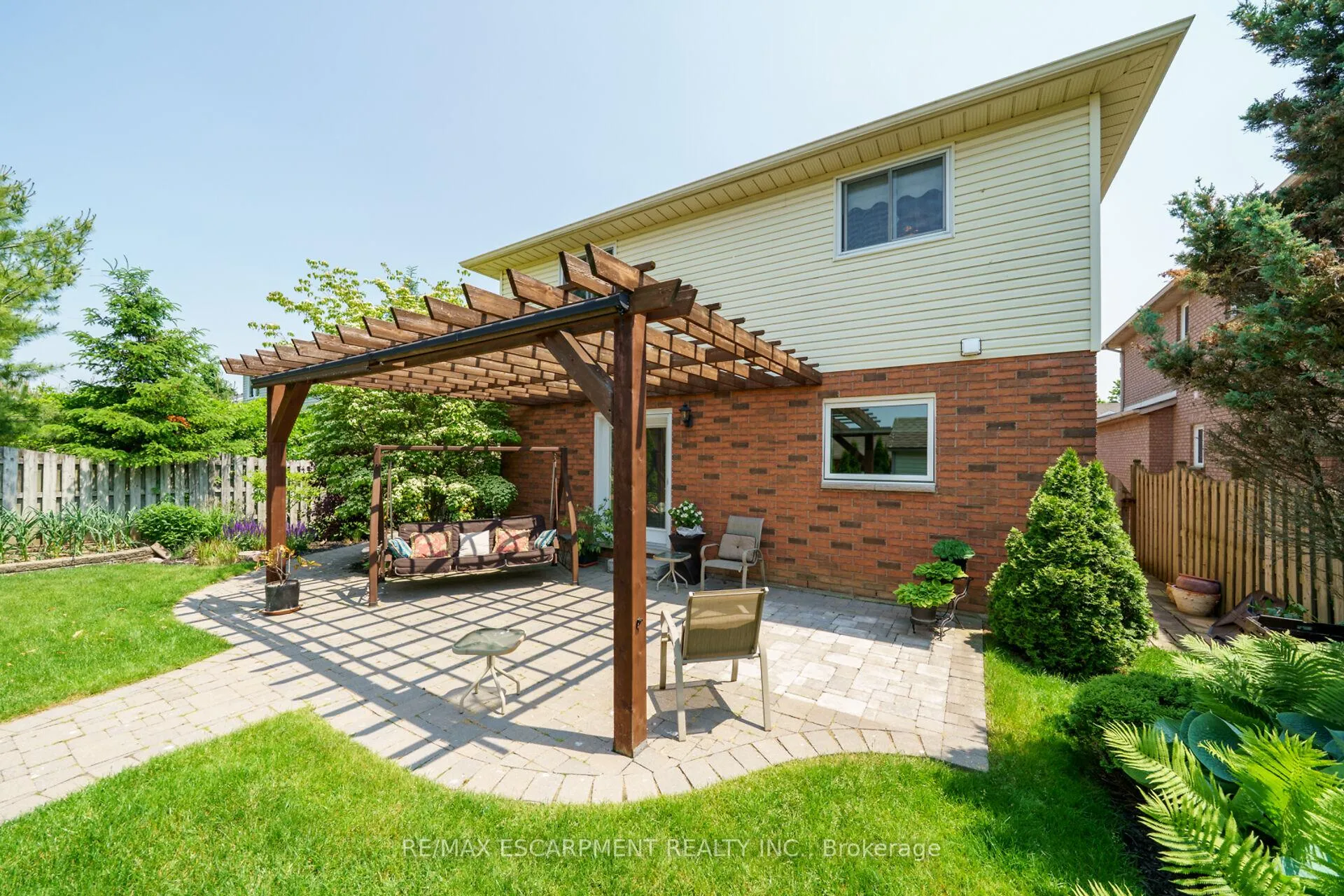 Photo 38 of 212 Alderlea Avenue, Hamilton, Allison — HOMEH