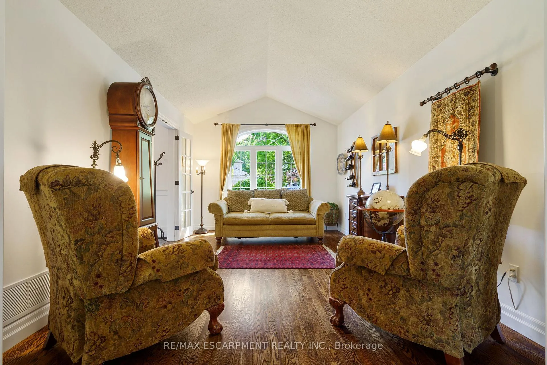 Photo 6 of 3 Maplehurst Ridge, Hamilton, Dundas — HOMEH