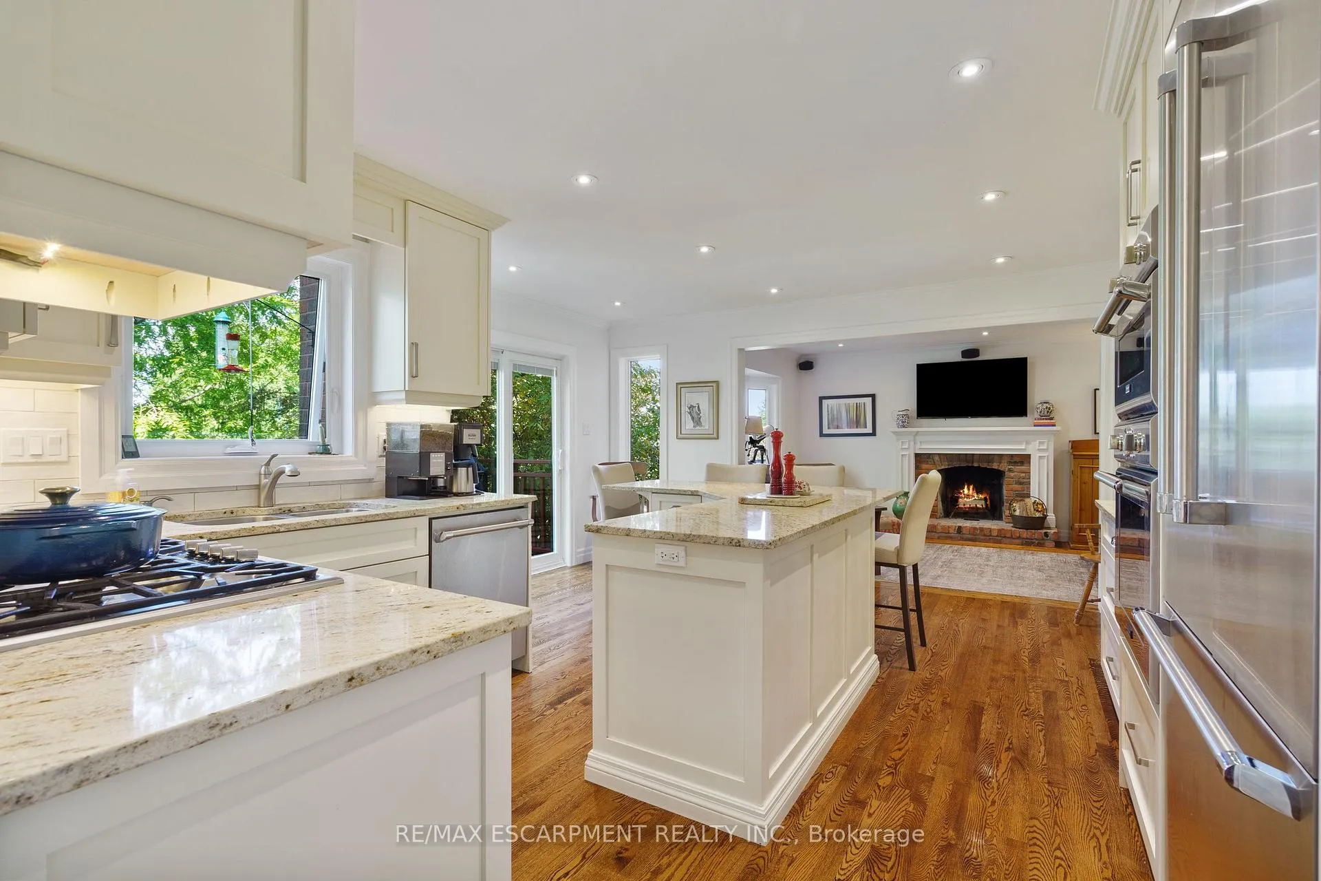 Photo 11 of 3 Maplehurst Ridge, Hamilton, Dundas — HOMEH