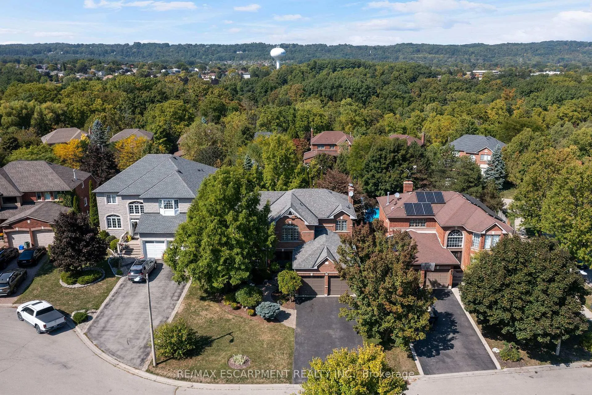 Photo 40 of 3 Maplehurst Ridge, Hamilton, Dundas — HOMEH