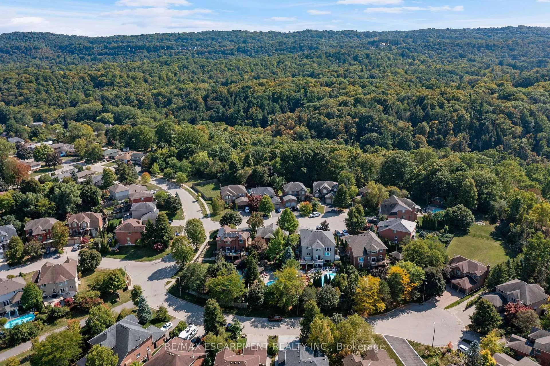 Photo 43 of 3 Maplehurst Ridge, Hamilton, Dundas — HOMEH