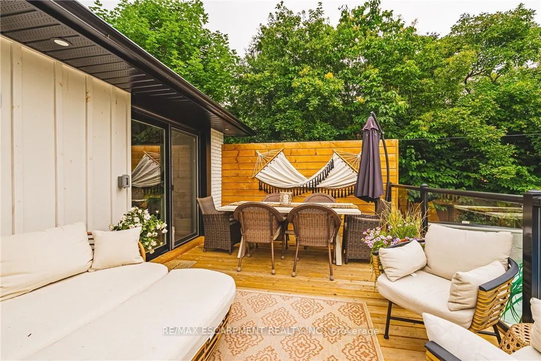 Photo 43 of 452 John Frederick Drive, Hamilton, Ancaster — HOMEH