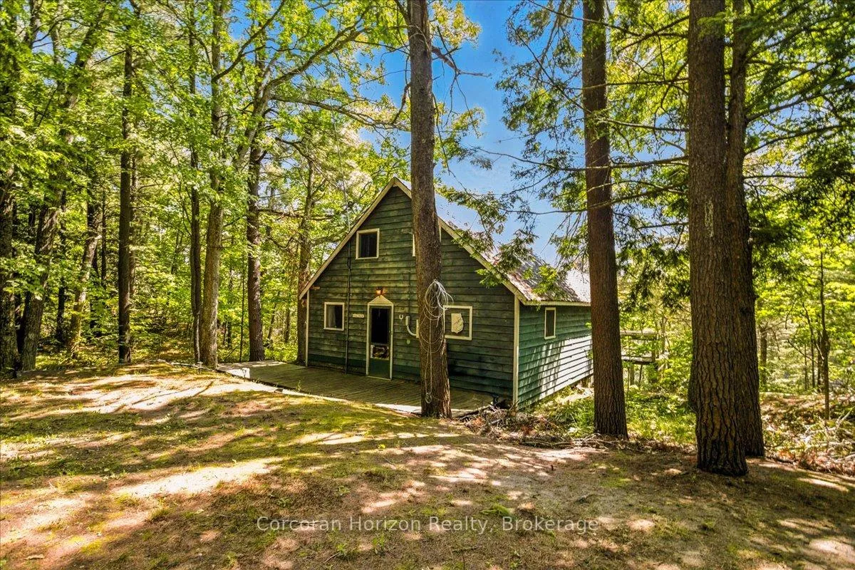 Photo 5 of 78 Taylor Island, Gravenhurst, Muskoka (S) — HOMEH