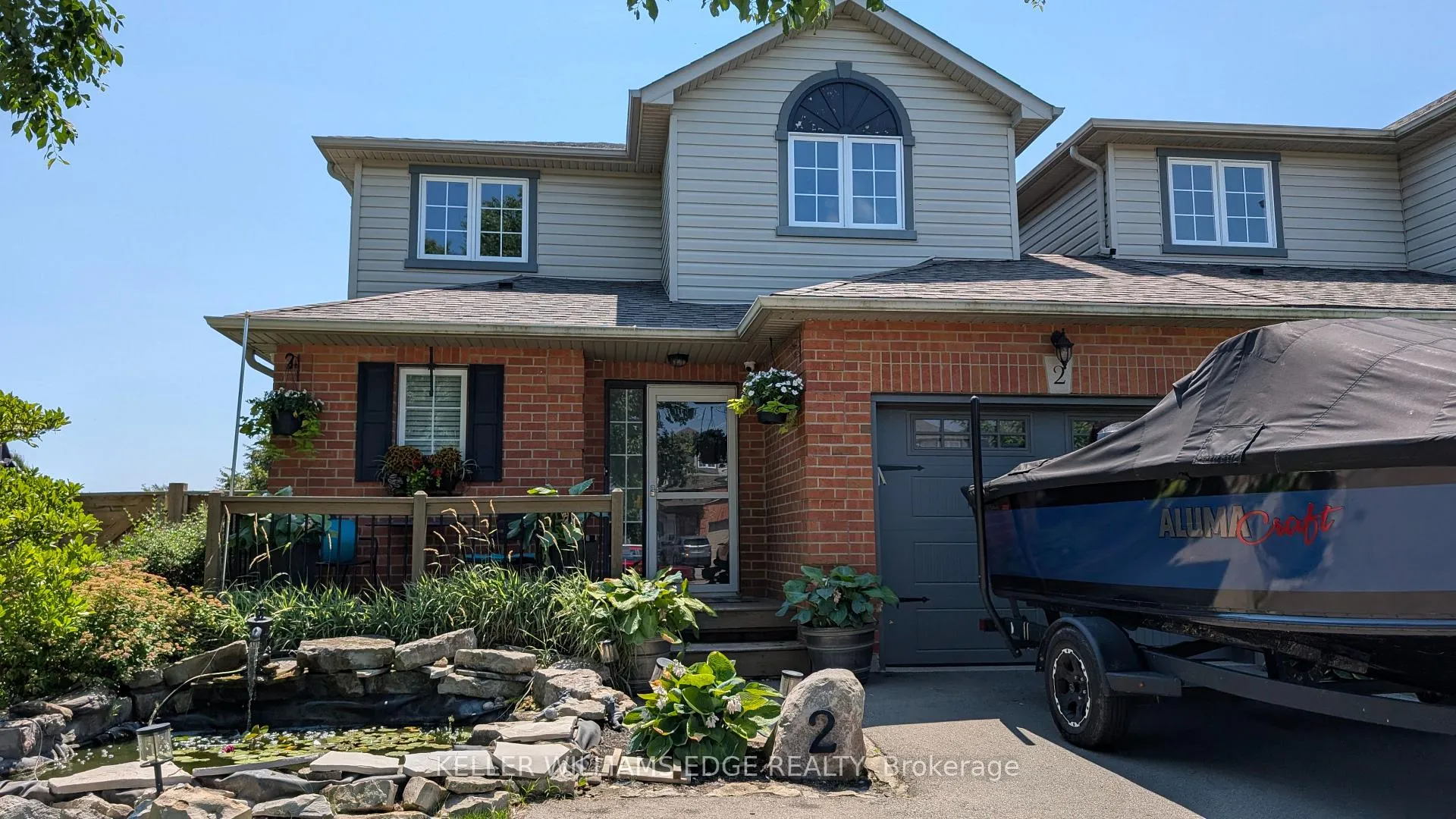 Photo 1 of 2 Bronte Court, Hamilton, Waterdown — HOMEH