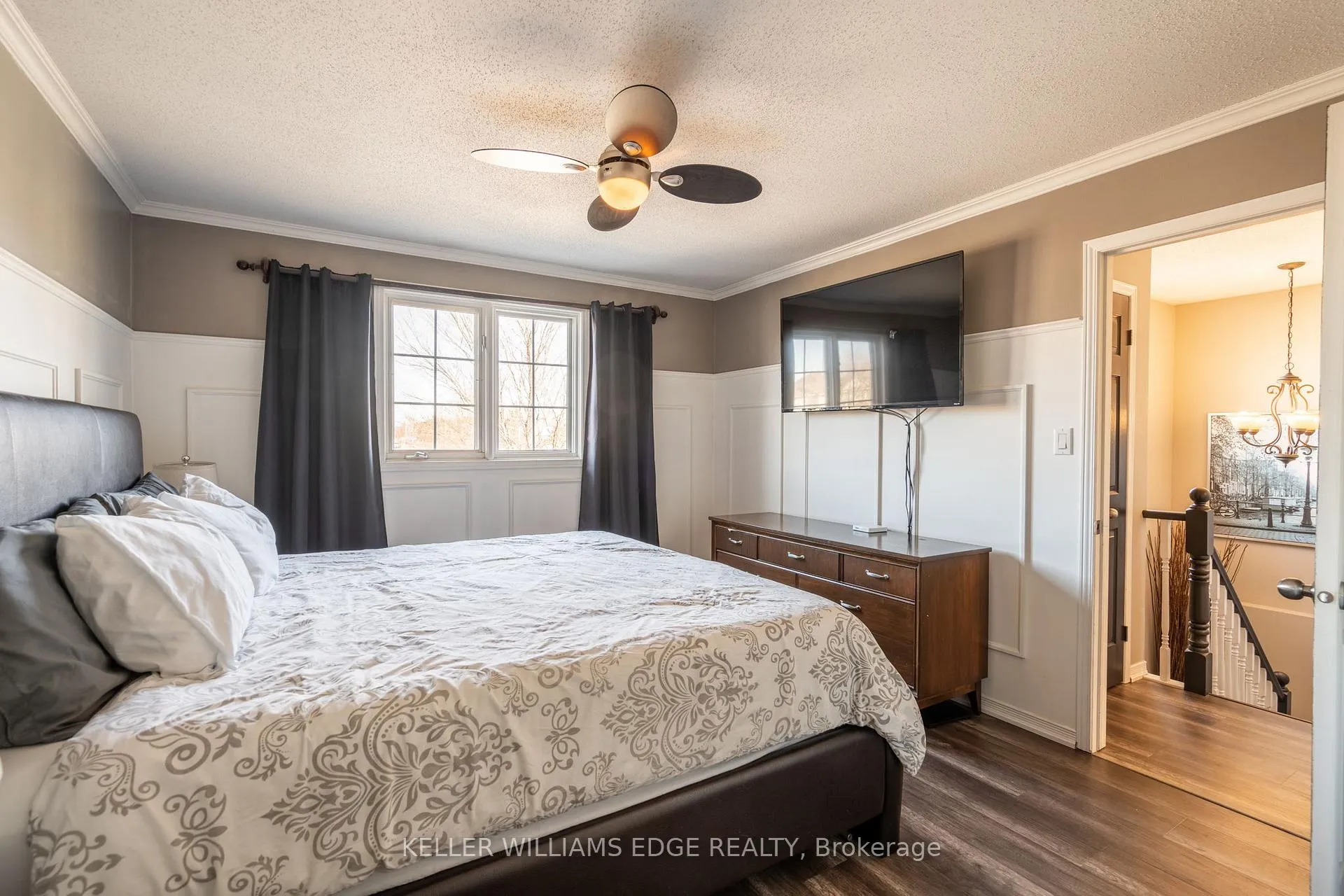 Photo 16 of 2 Bronte Court, Hamilton, Waterdown — HOMEH