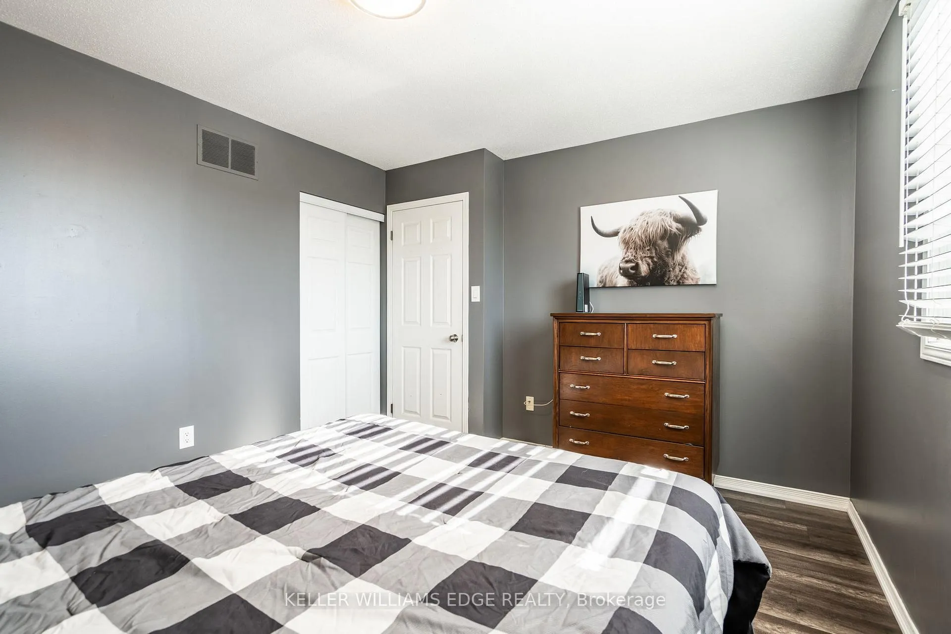 Photo 19 of 2 Bronte Court, Hamilton, Waterdown — HOMEH