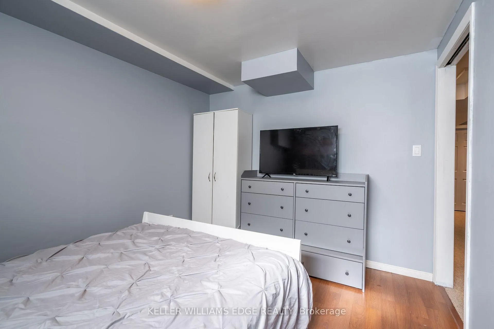 Photo 27 of 2 Bronte Court, Hamilton, Waterdown — HOMEH