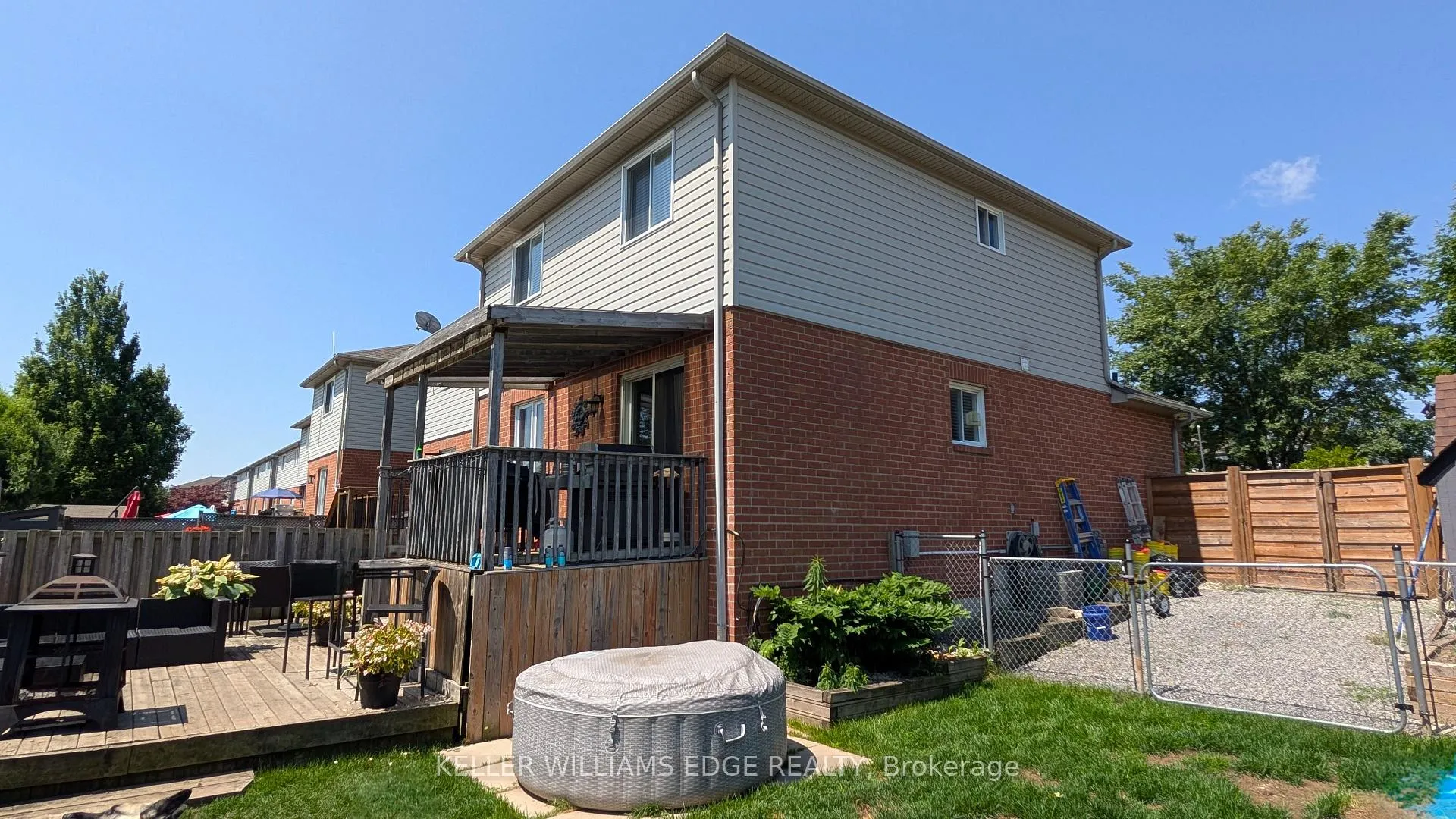 Photo 29 of 2 Bronte Court, Hamilton, Waterdown — HOMEH