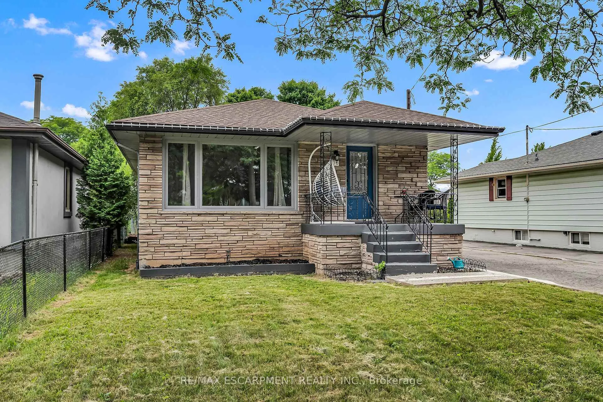 Photo 3 of 70 Deschene Avenue, Hamilton, Greeningdon — HOMEH