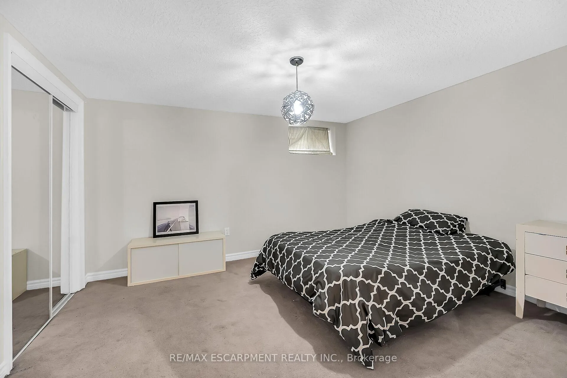 Photo 34 of 70 Deschene Avenue, Hamilton, Greeningdon — HOMEH