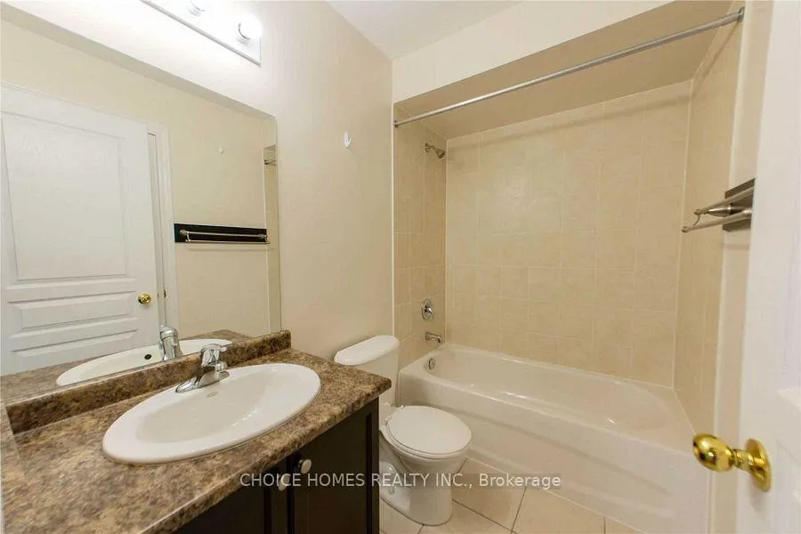 Photo 221 of 1 Caserta Street, Georgina, Historic Lakeshore Communities — HOMEH